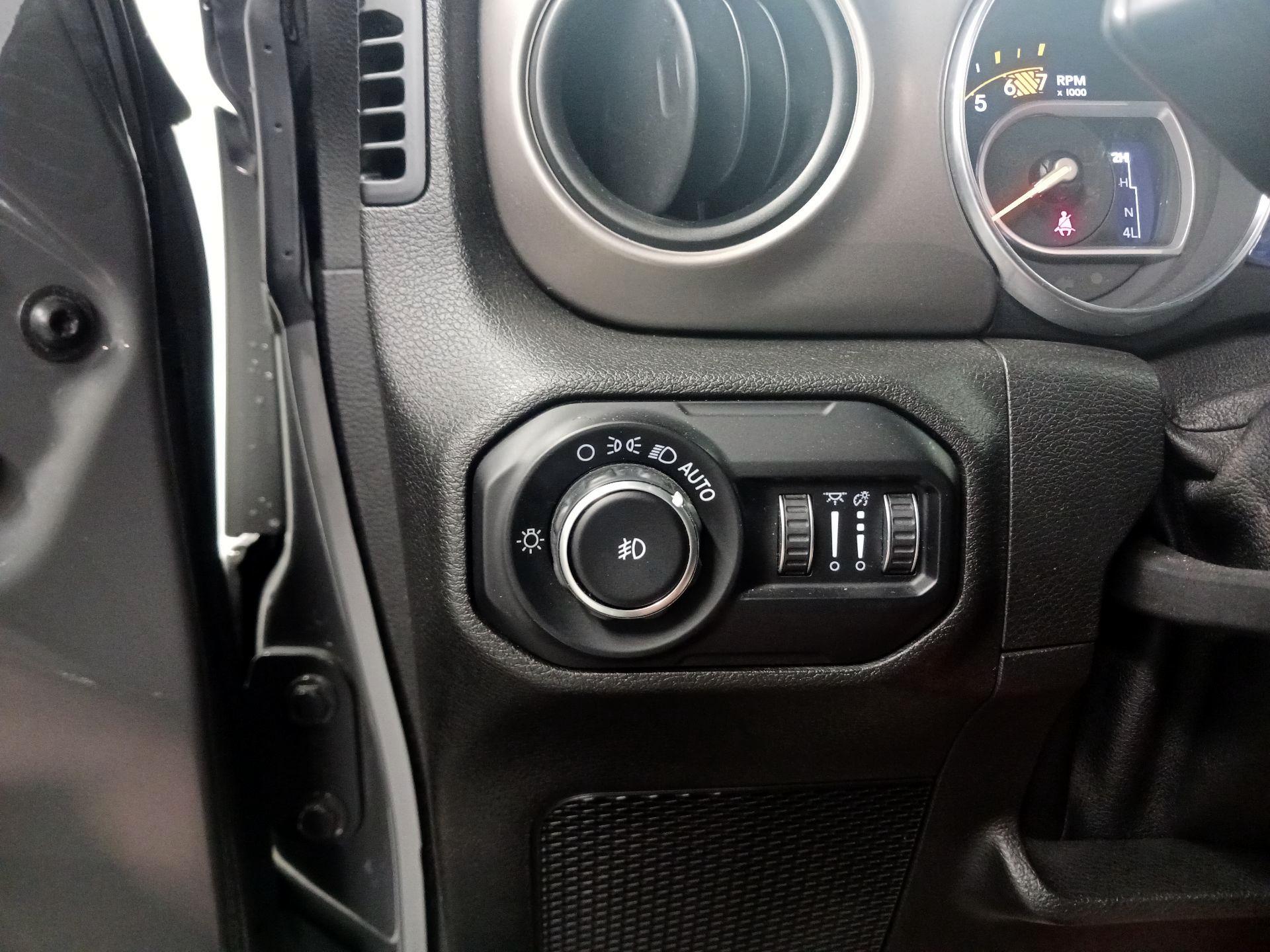 Thumbnail: 2020 Jeep Wrangler - 13