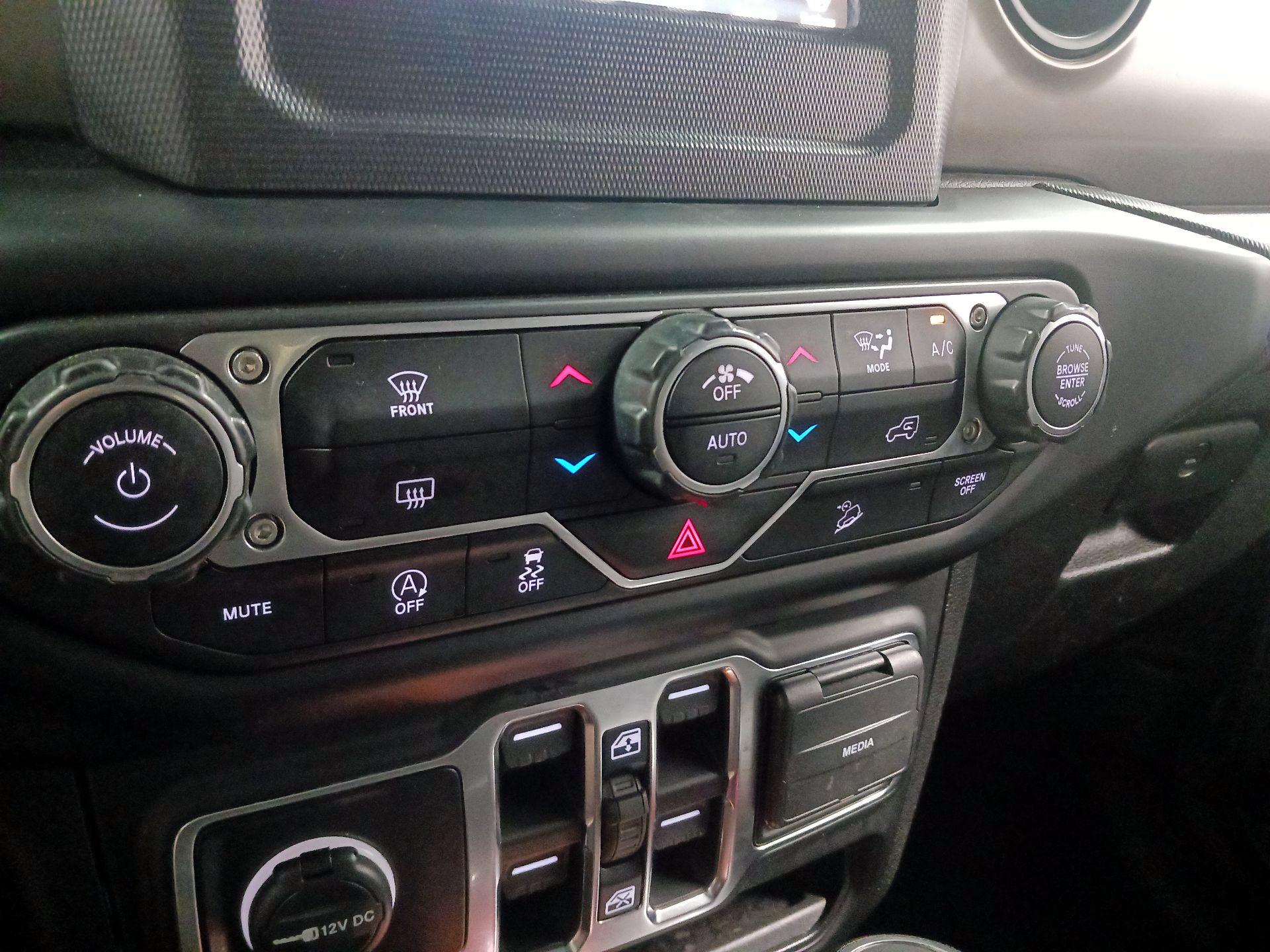 Thumbnail: 2020 Jeep Wrangler - 16