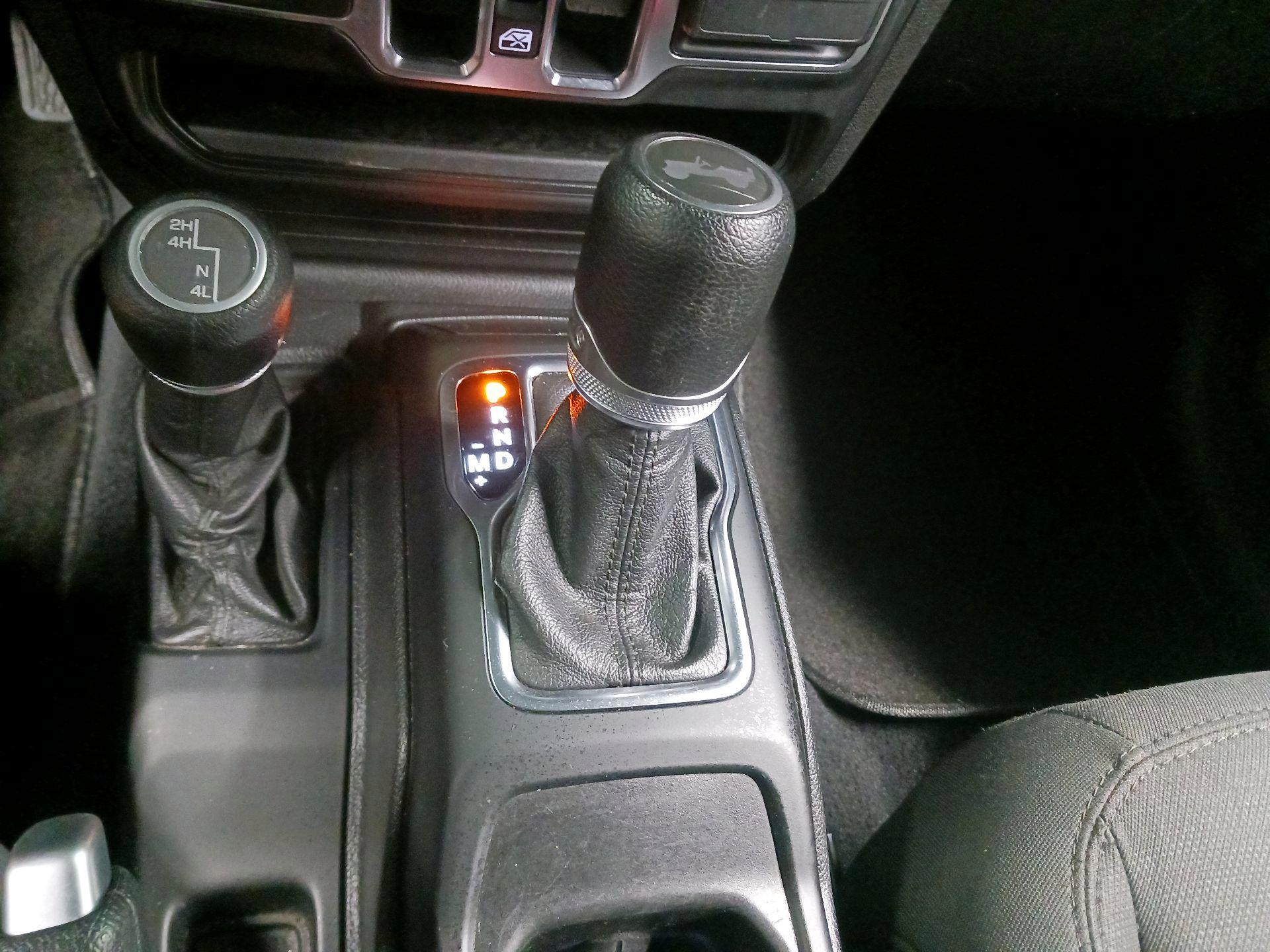 Thumbnail: 2020 Jeep Wrangler - 17