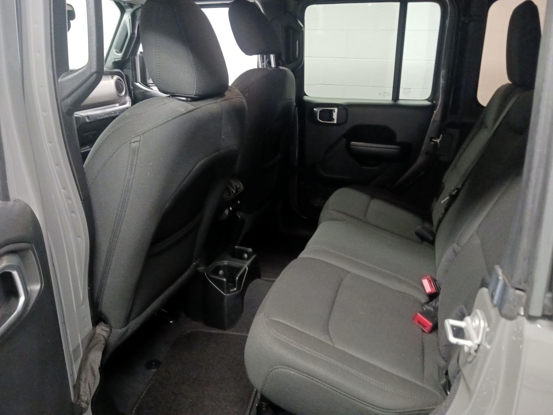 Thumbnail: 2020 Jeep Wrangler - 19