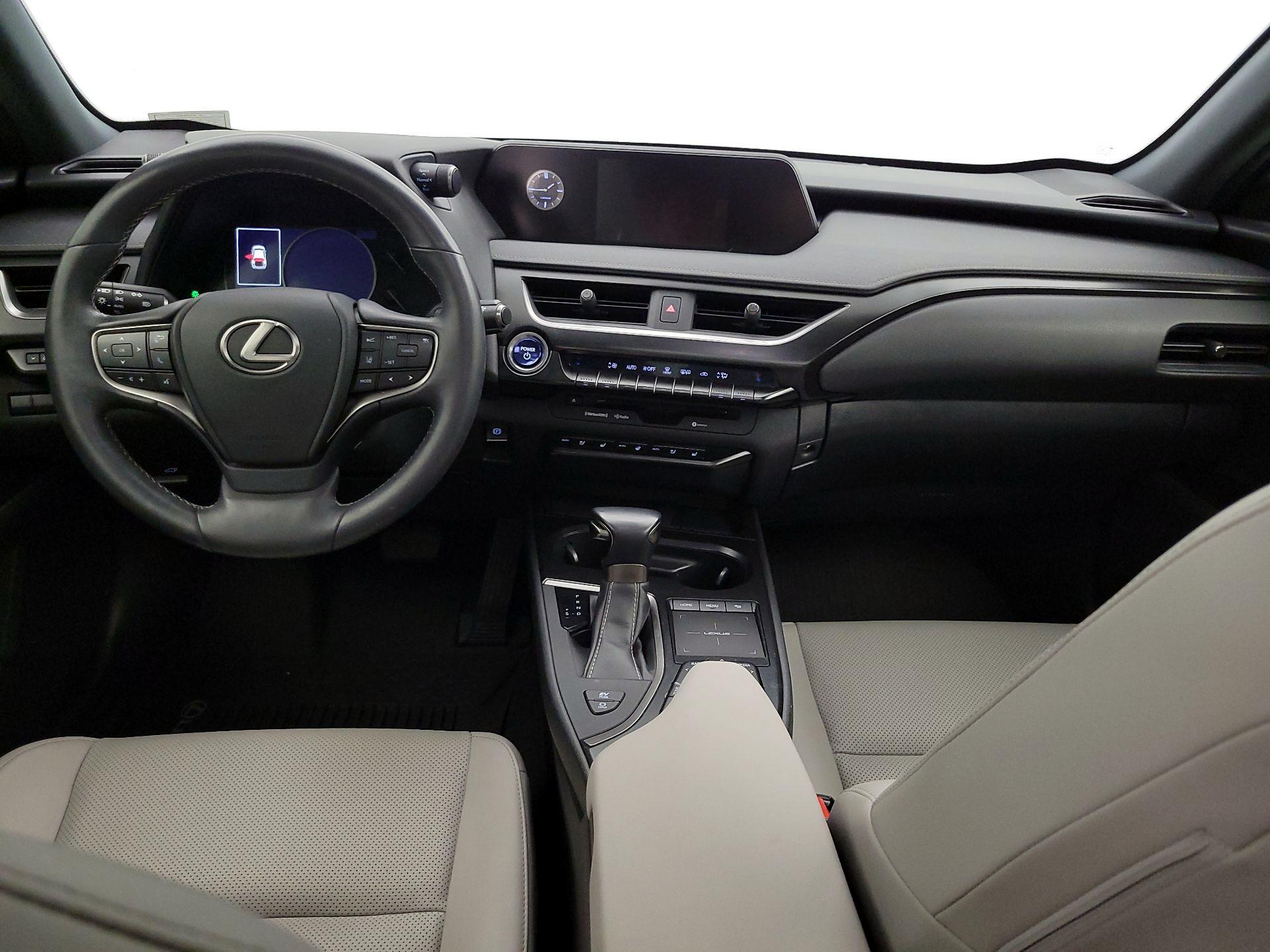 Thumbnail: 2020 Lexus UX - 9