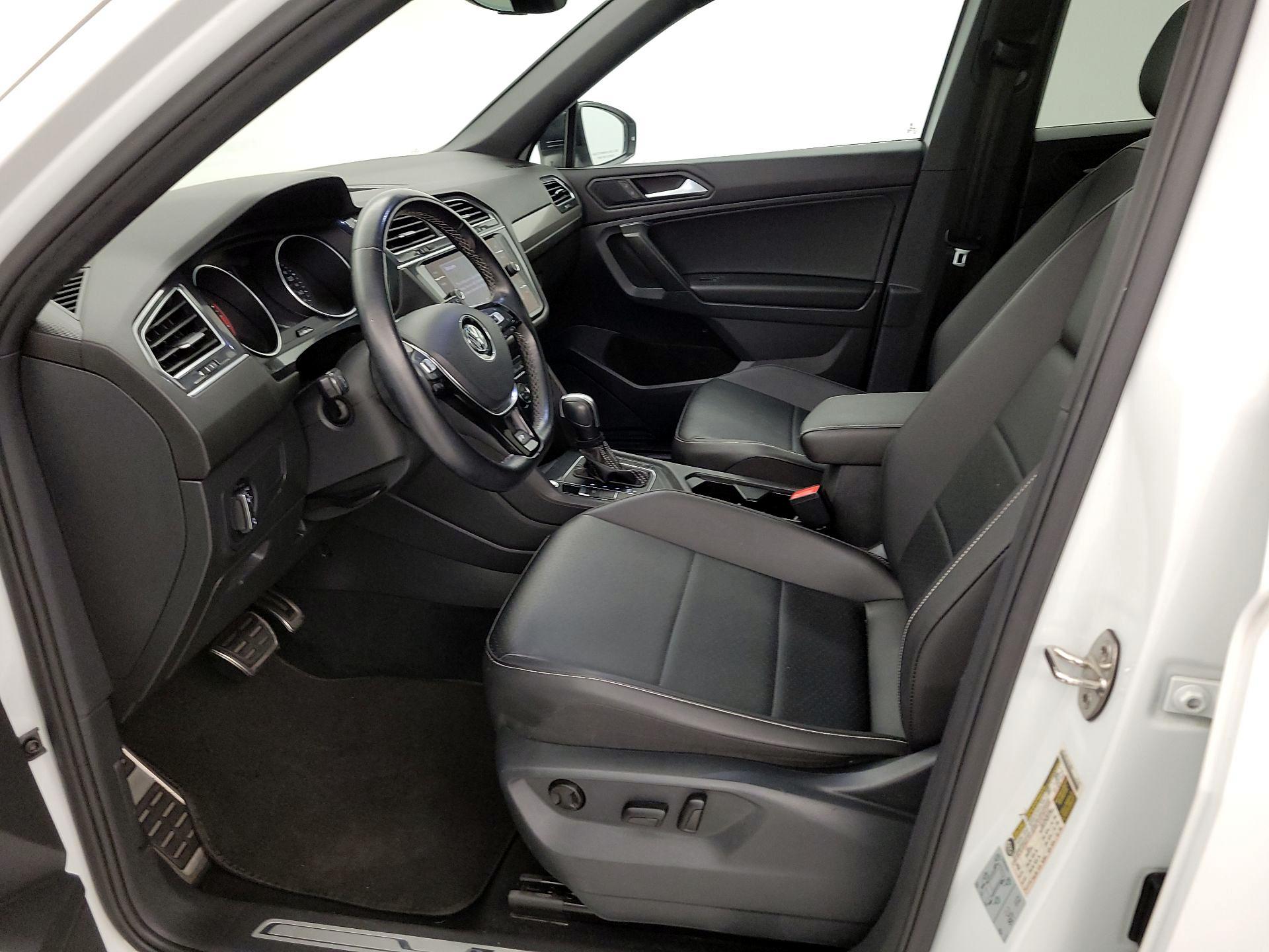 Thumbnail: 2021 Volkswagen Tiguan - 11