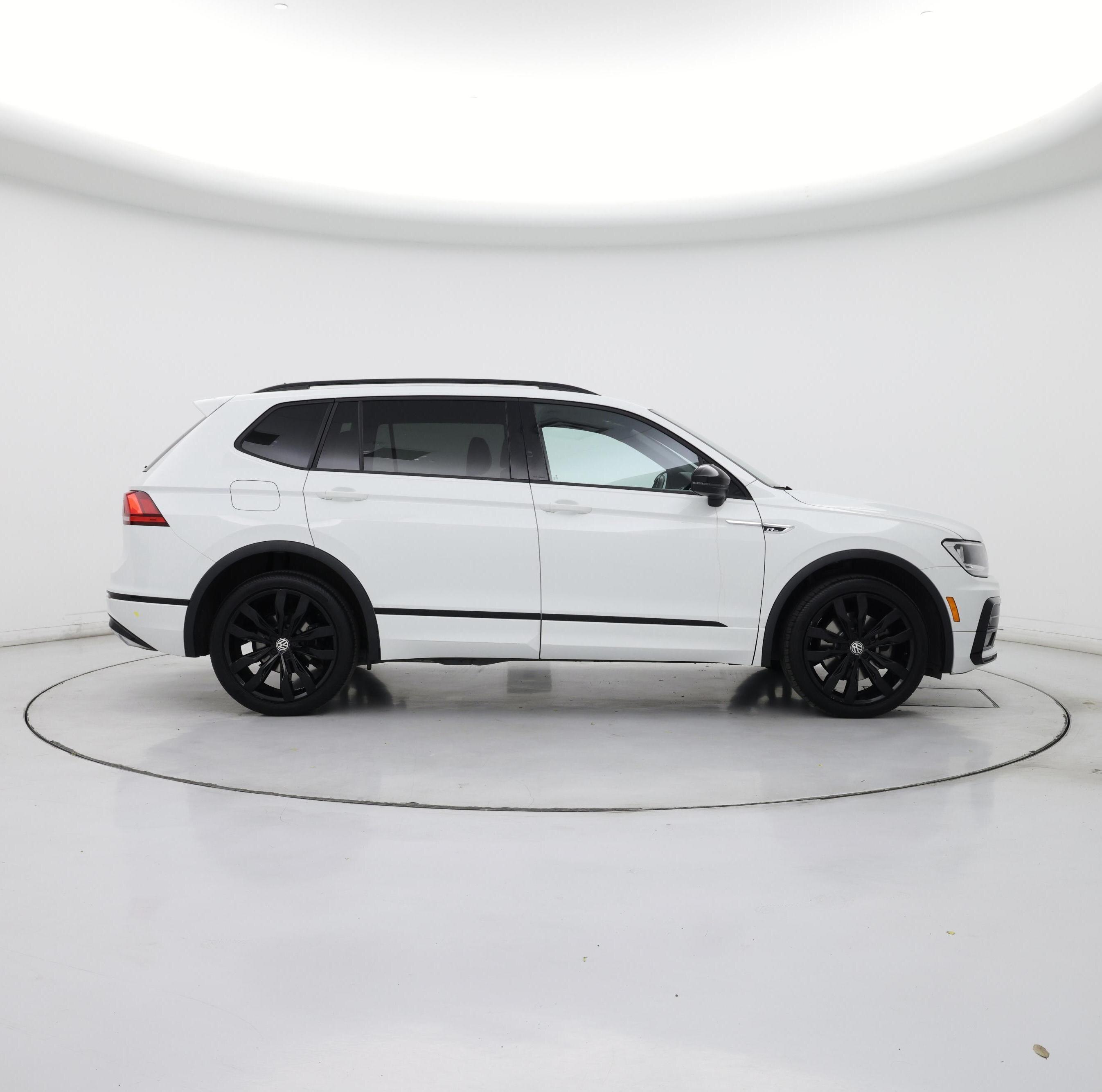 Thumbnail: 2021 Volkswagen Tiguan - 7