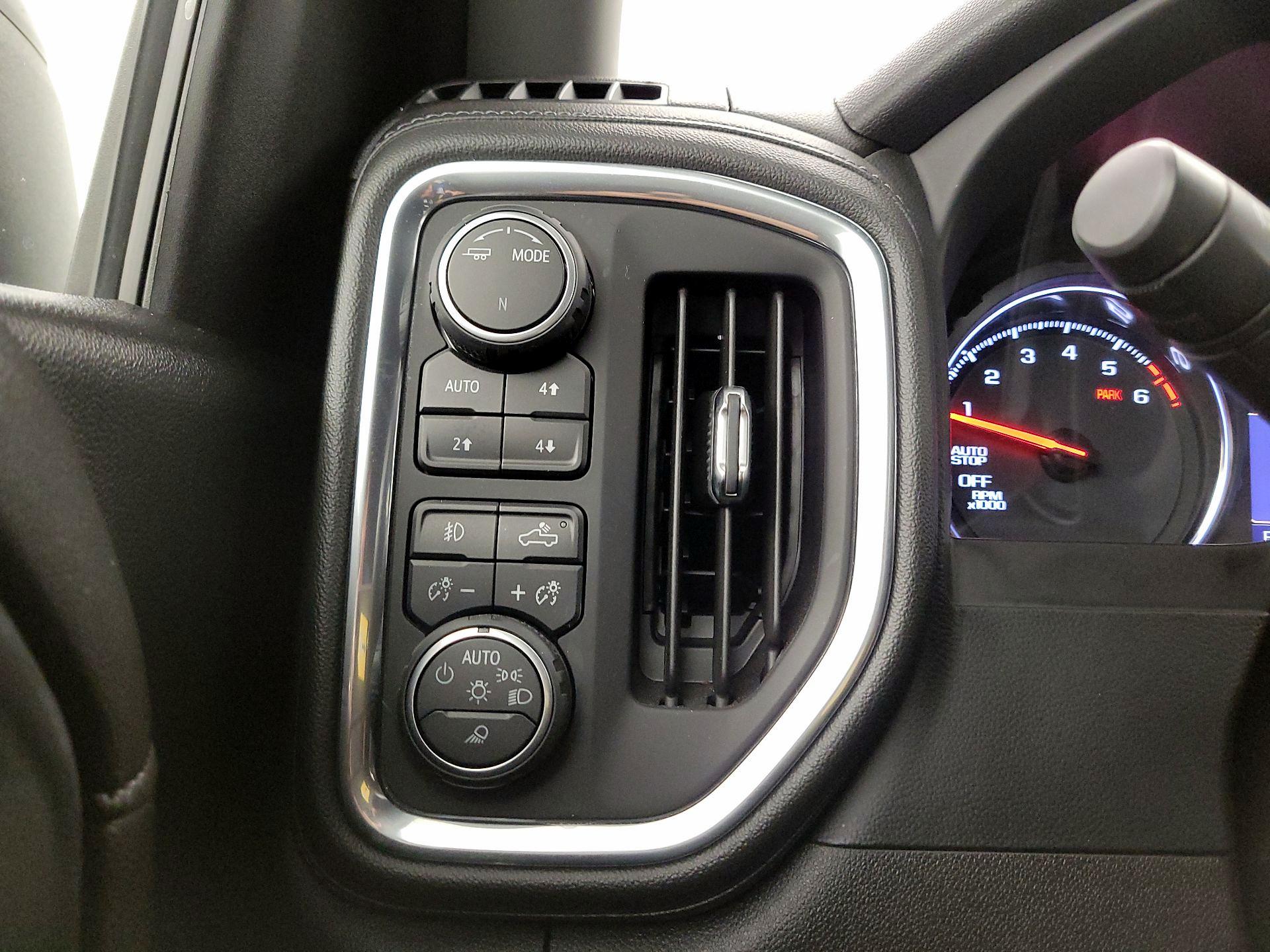 Thumbnail: 2021 Chevrolet Silverado 1500 - 13