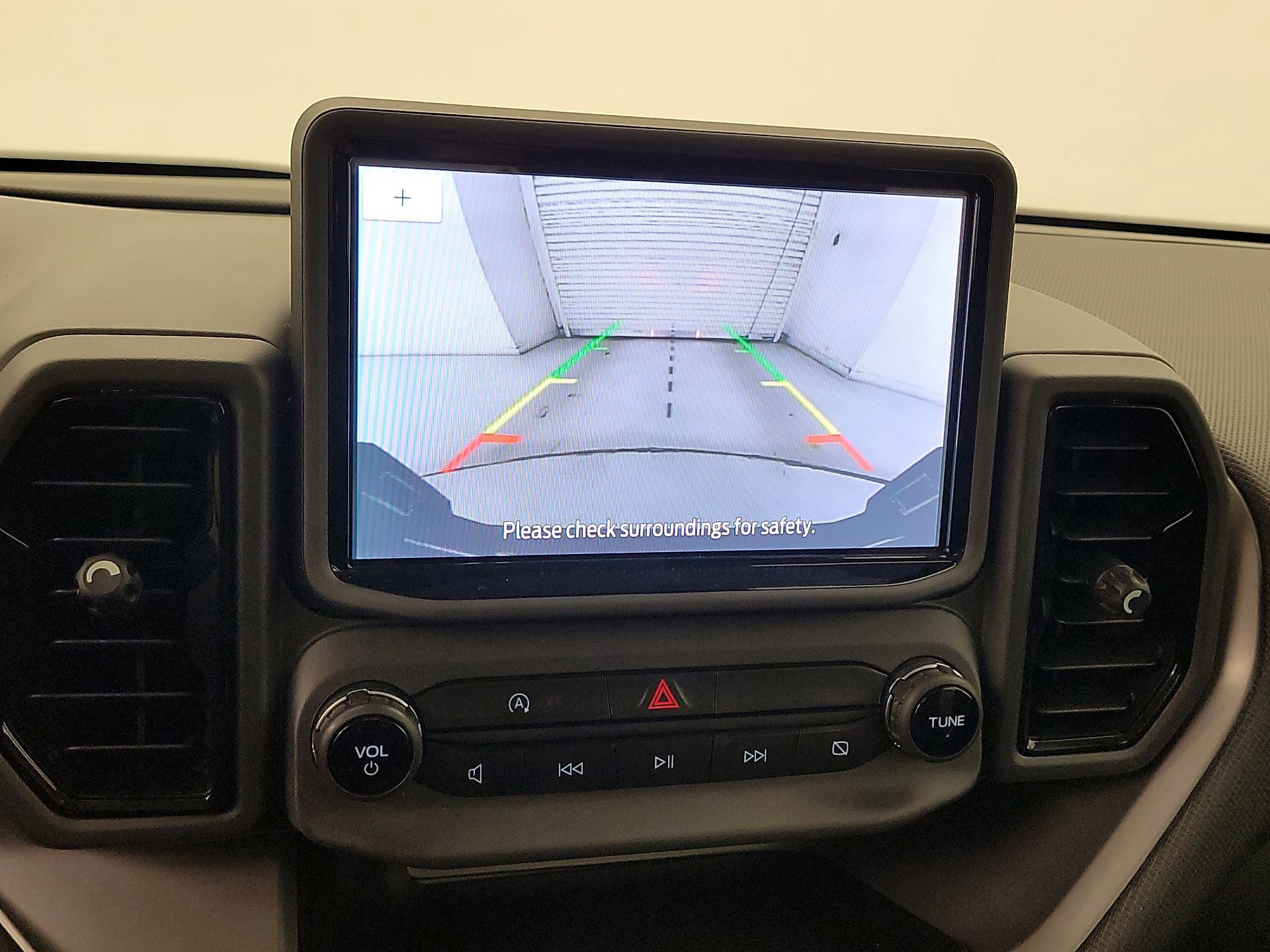 Thumbnail: 2021 Ford Bronco Sport - 14