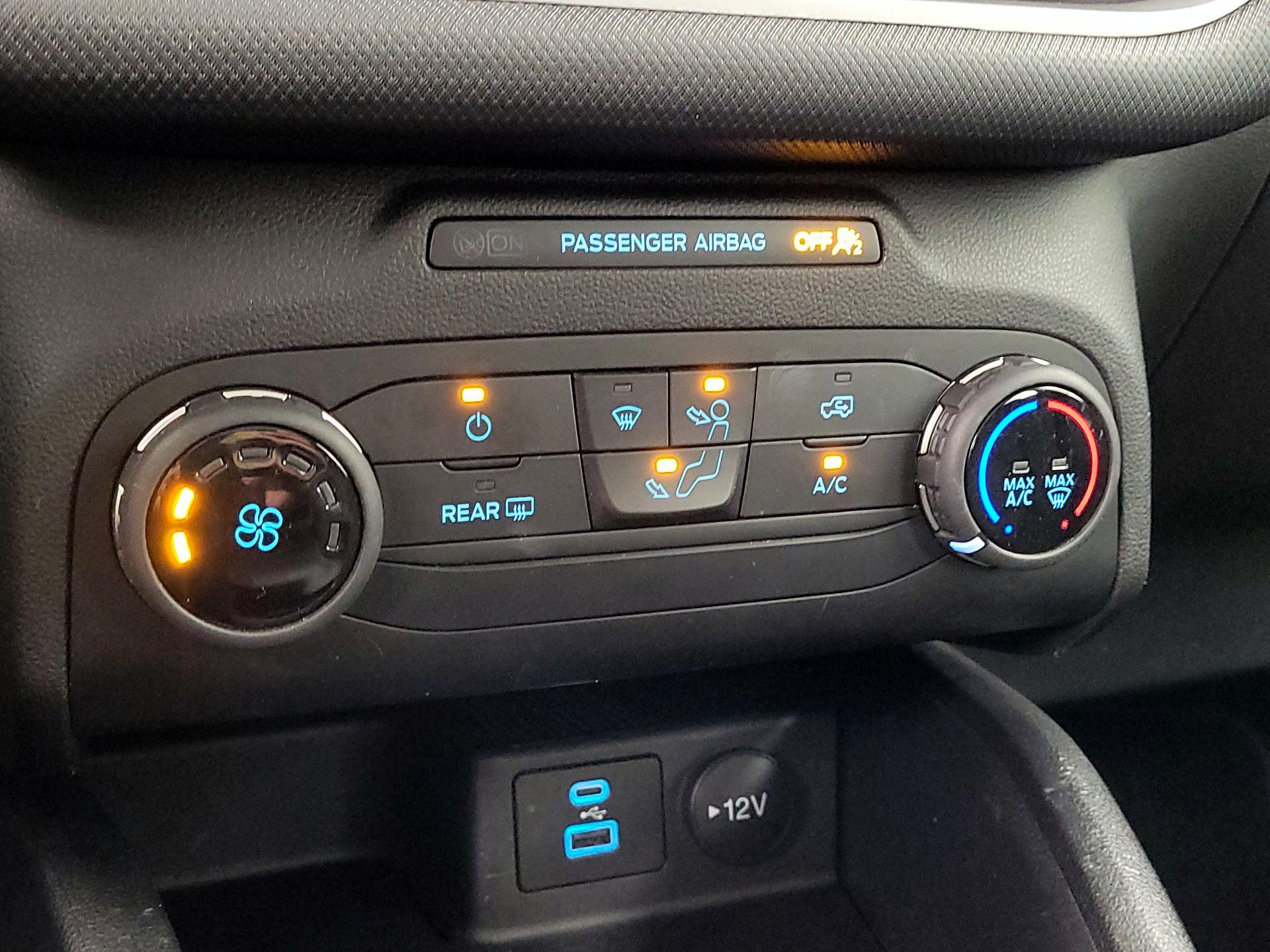 Thumbnail: 2021 Ford Bronco Sport - 16