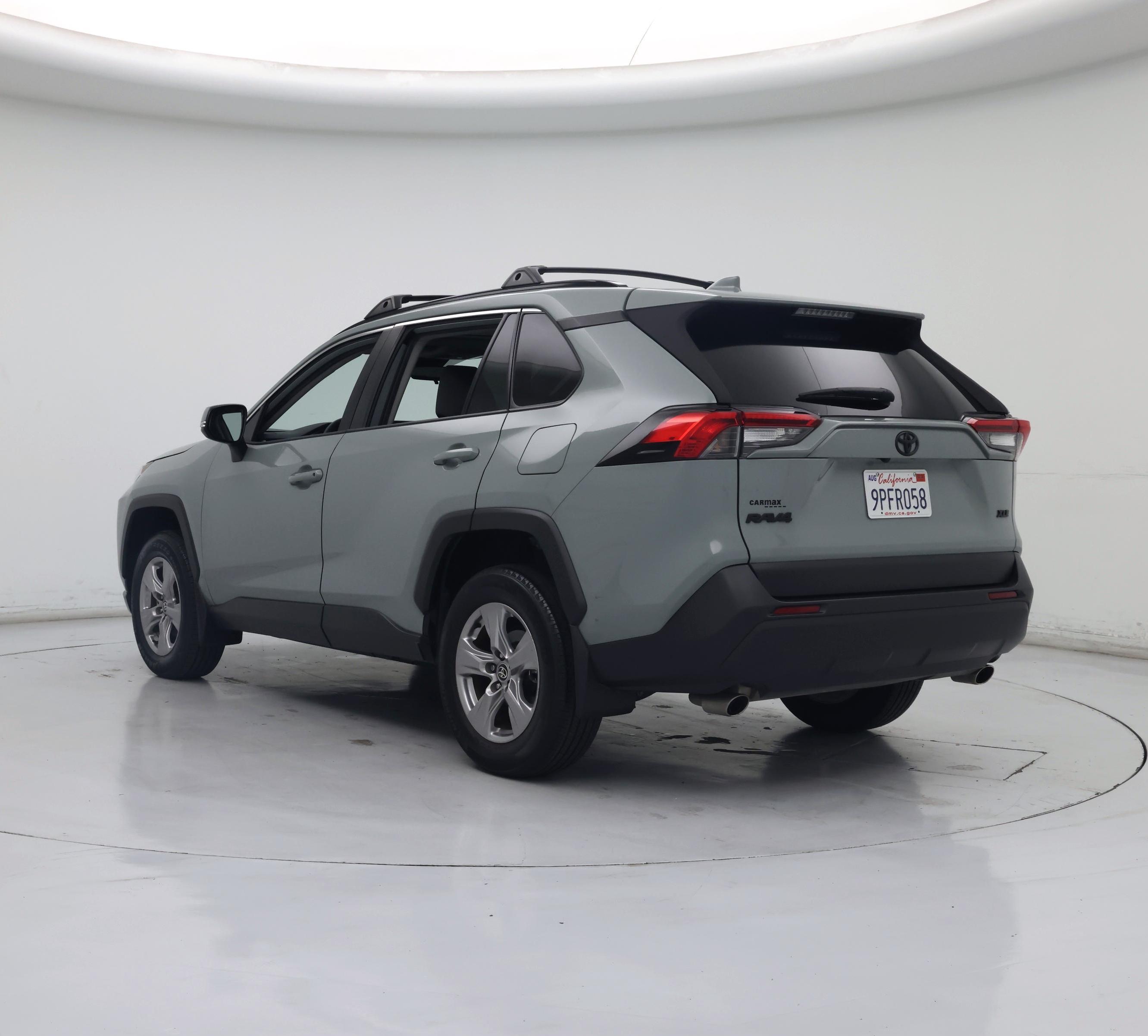 Thumbnail: 2022 Toyota RAV4 - 2