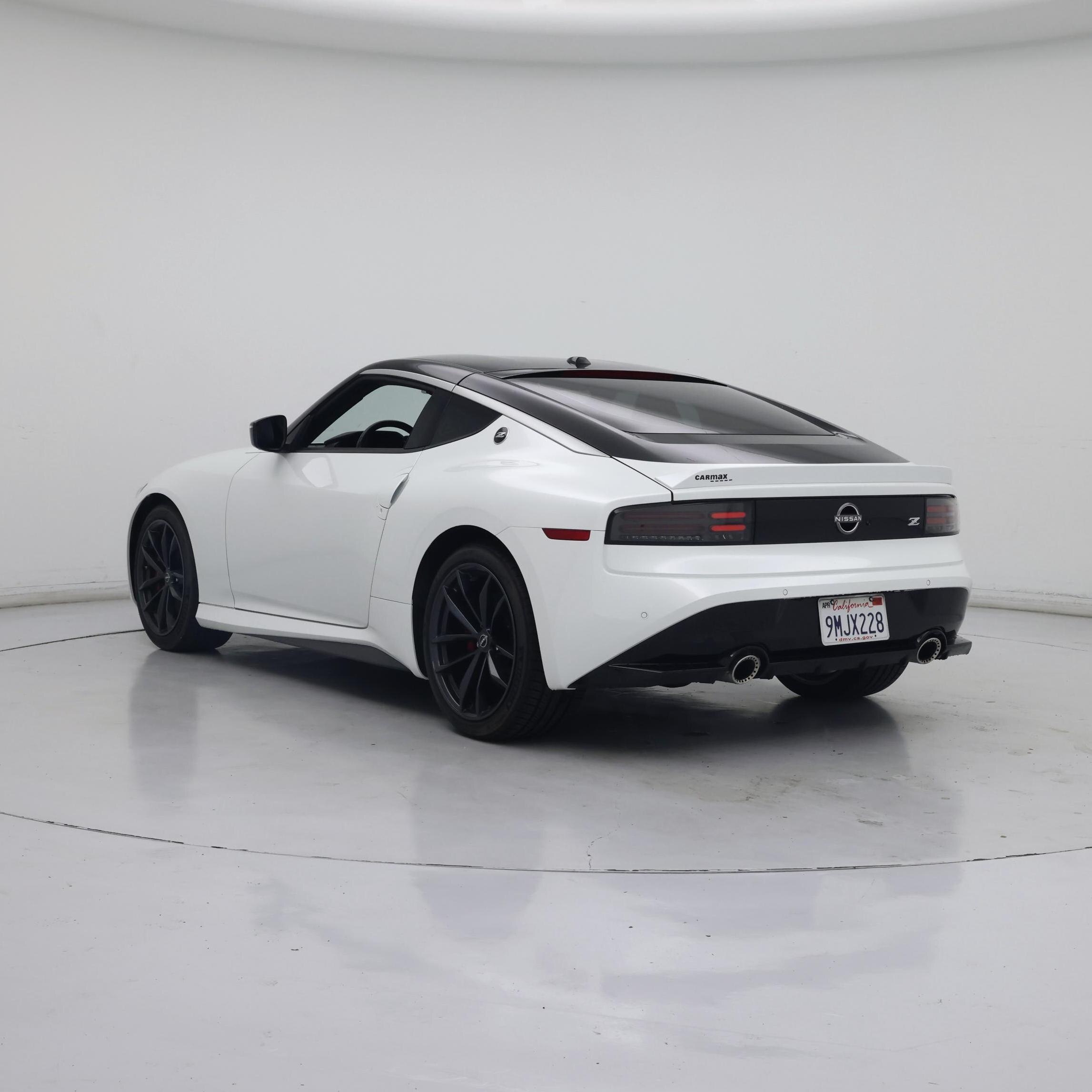 Thumbnail: 2024 Nissan Z - 2