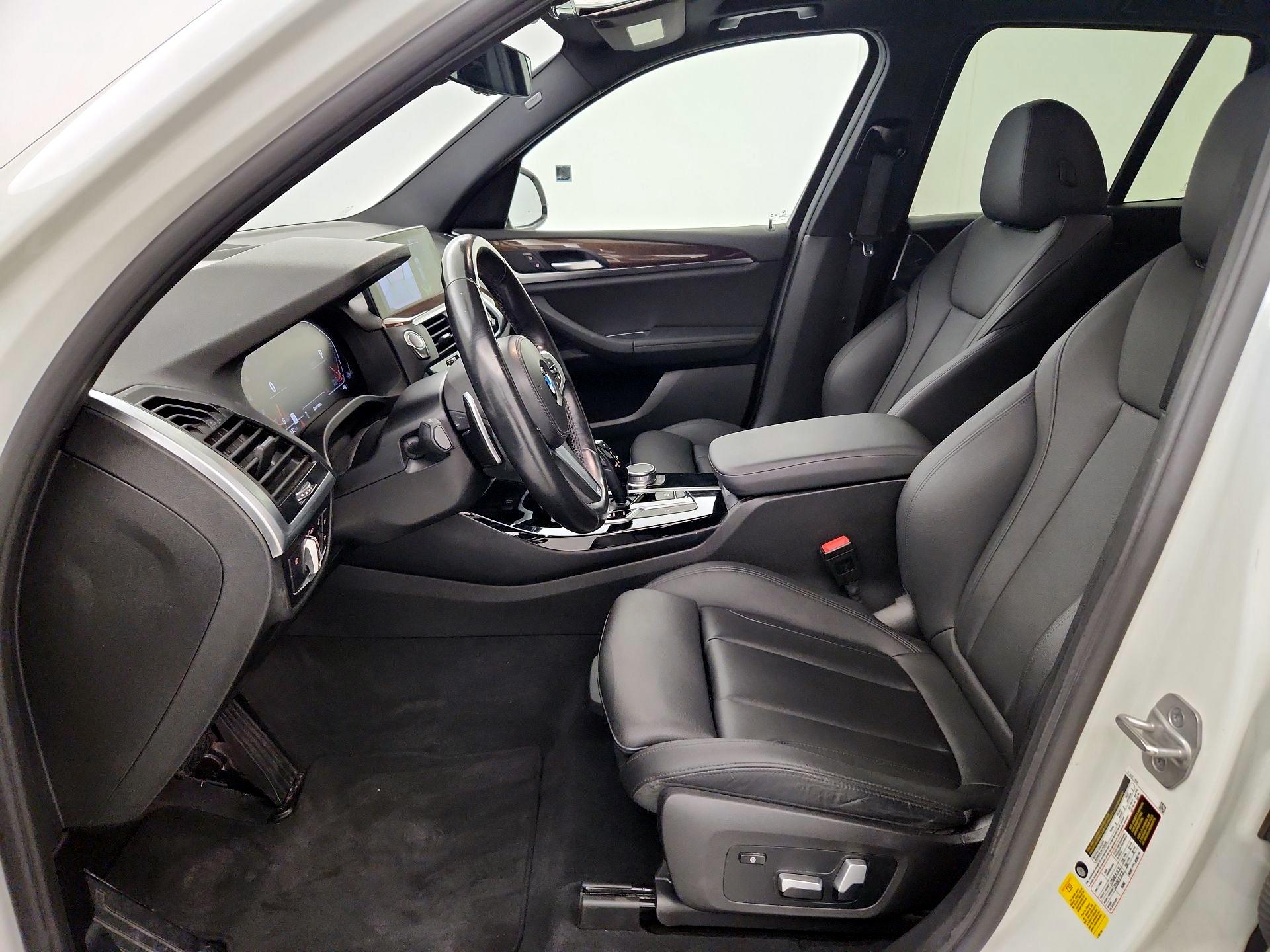 Thumbnail: 2021 BMW X3 - 11