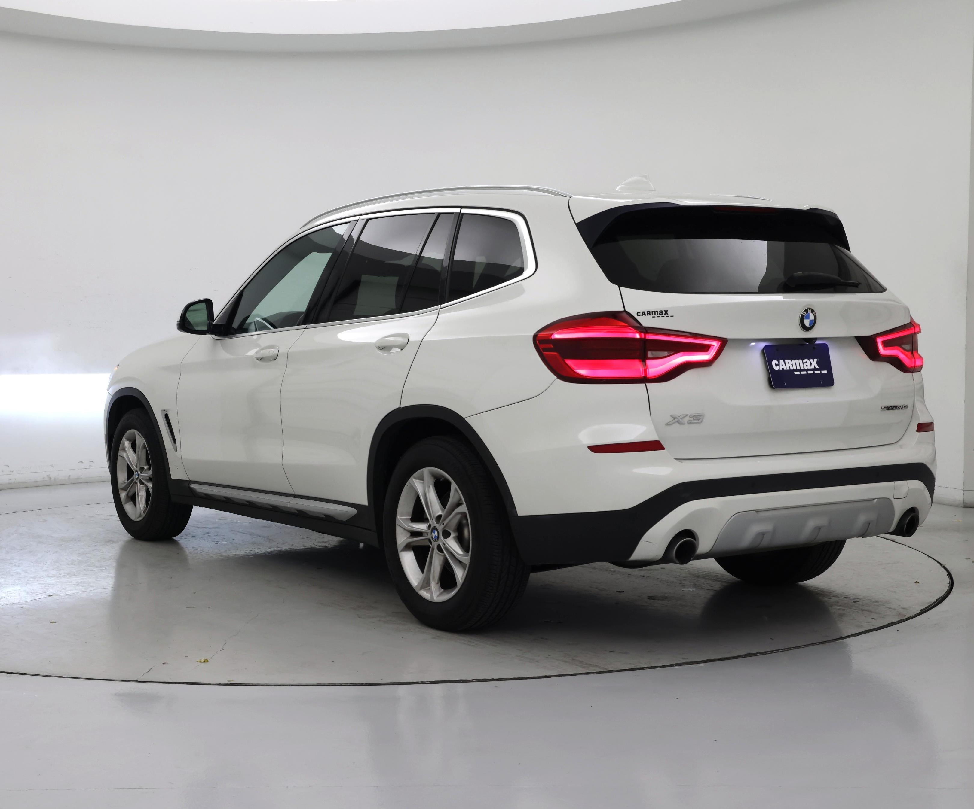 Thumbnail: 2021 BMW X3 - 2