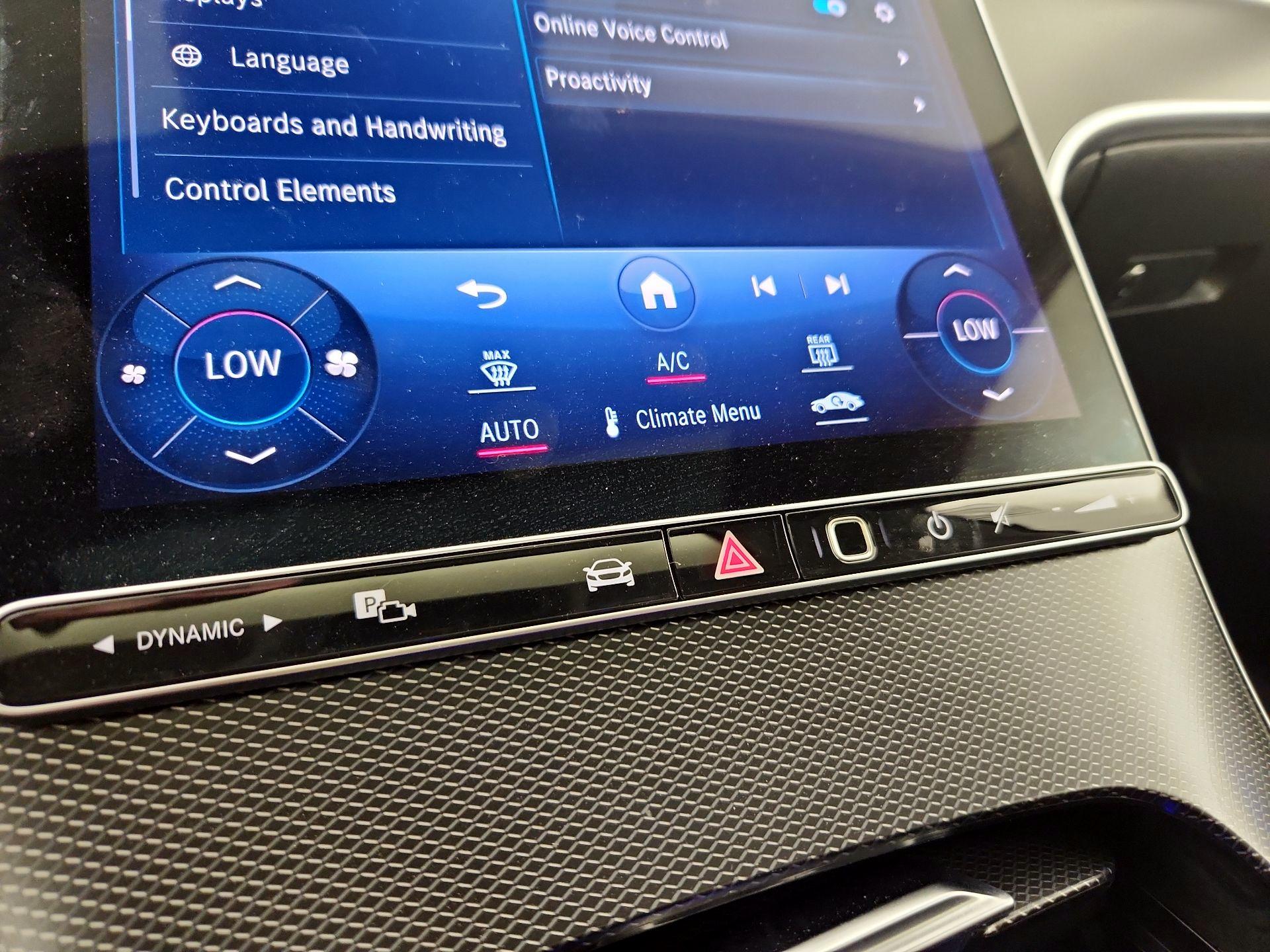 Thumbnail: 2023 Mercedes-Benz C-Class - 16