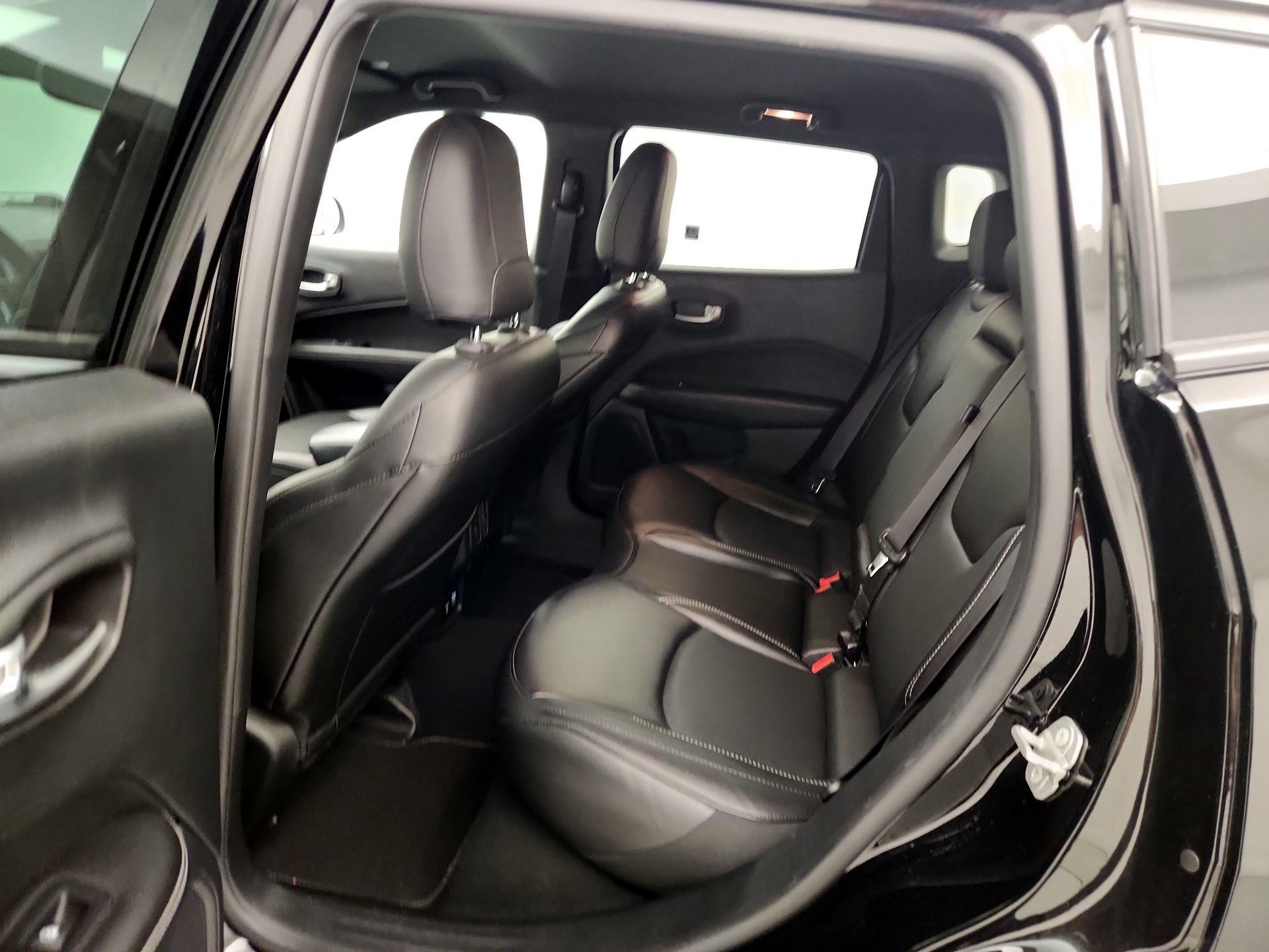 Thumbnail: 2021 Jeep Compass - 19