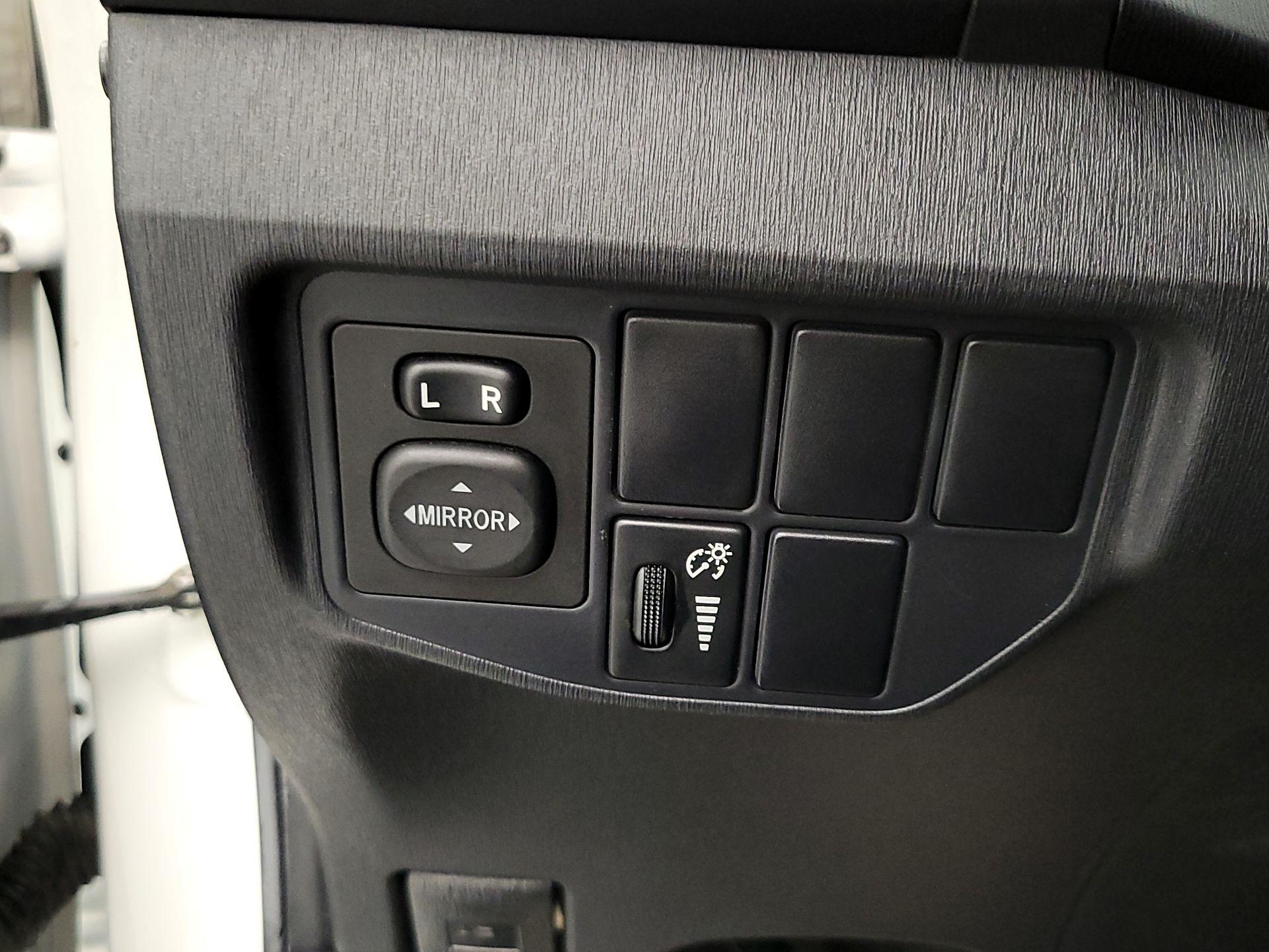 Thumbnail: 2014 Toyota Prius - 13