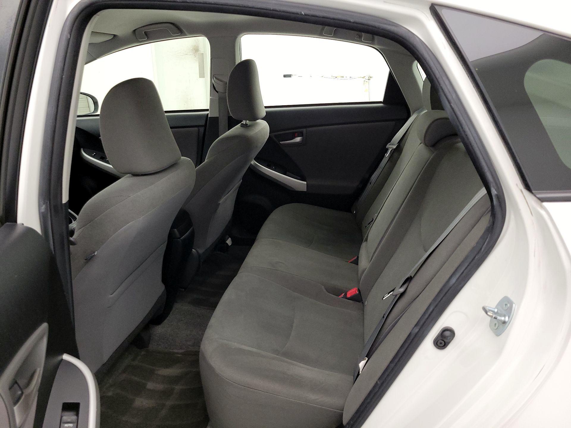 Thumbnail: 2014 Toyota Prius - 18