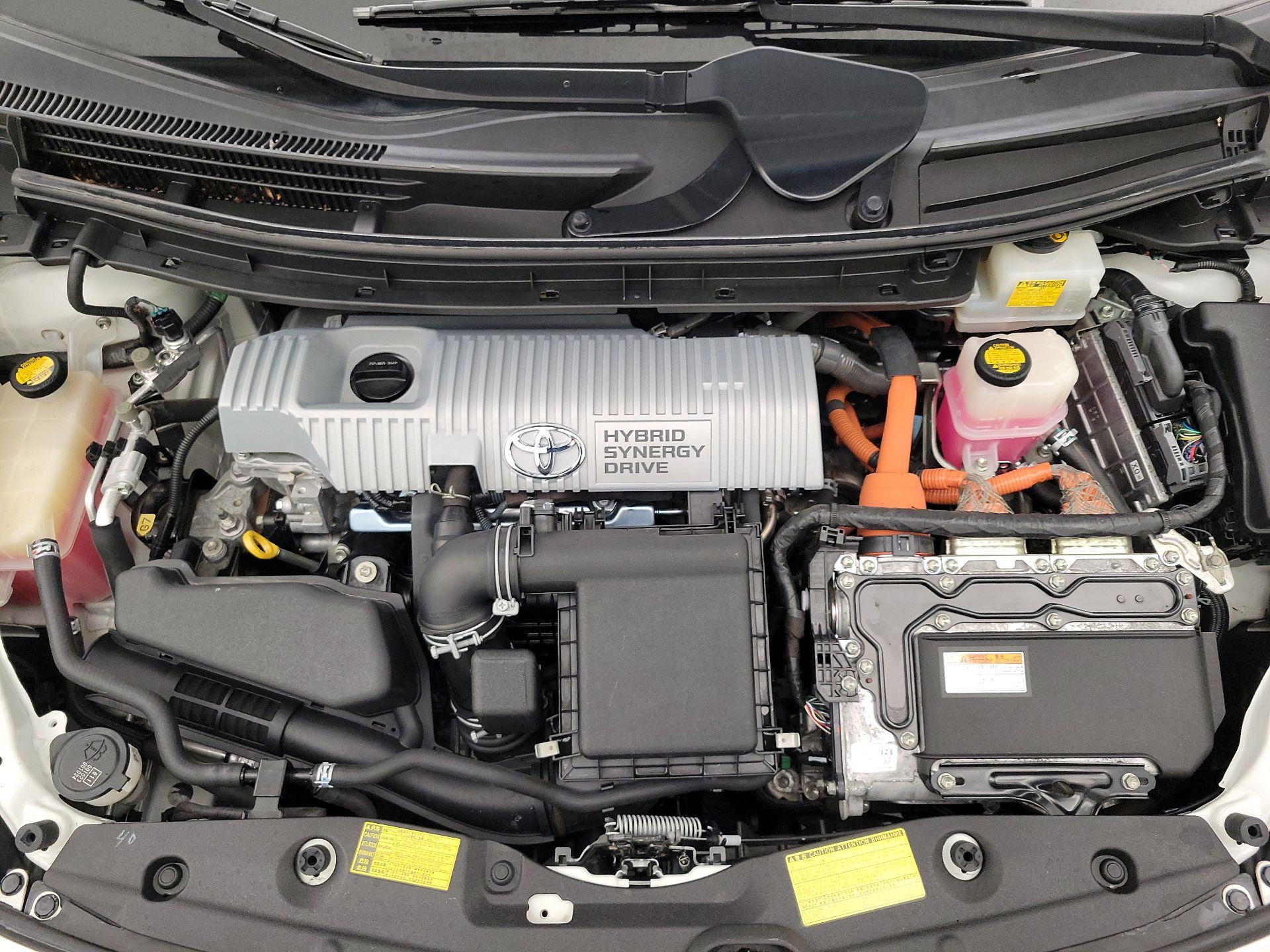 Thumbnail: 2014 Toyota Prius - 20