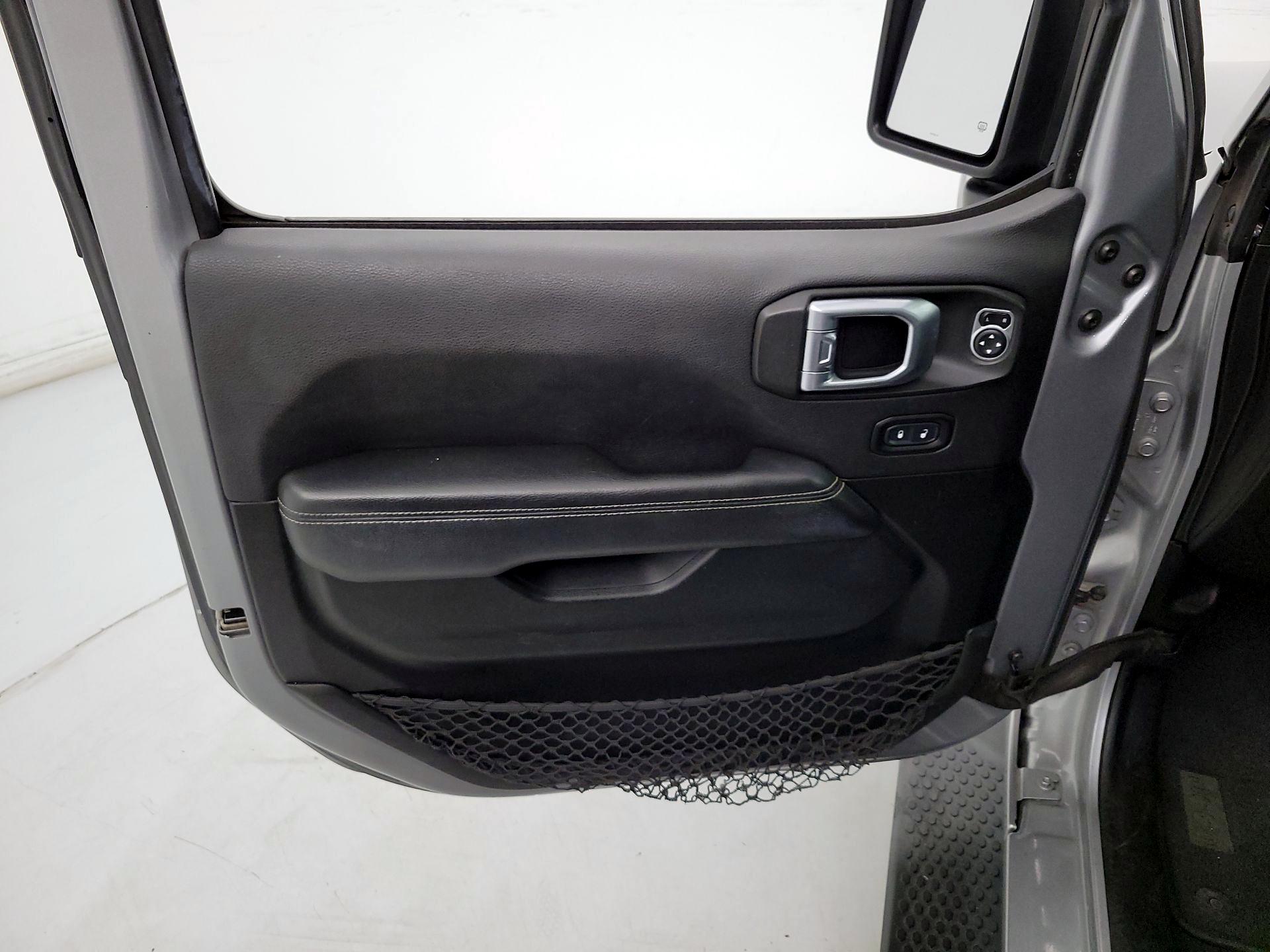 Thumbnail: 2020 Jeep Wrangler - 12