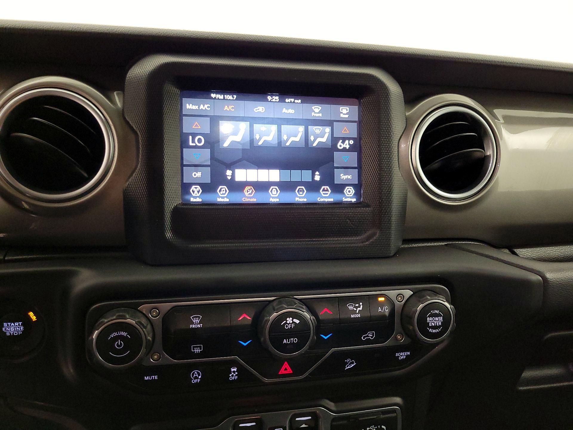 Thumbnail: 2020 Jeep Wrangler - 16