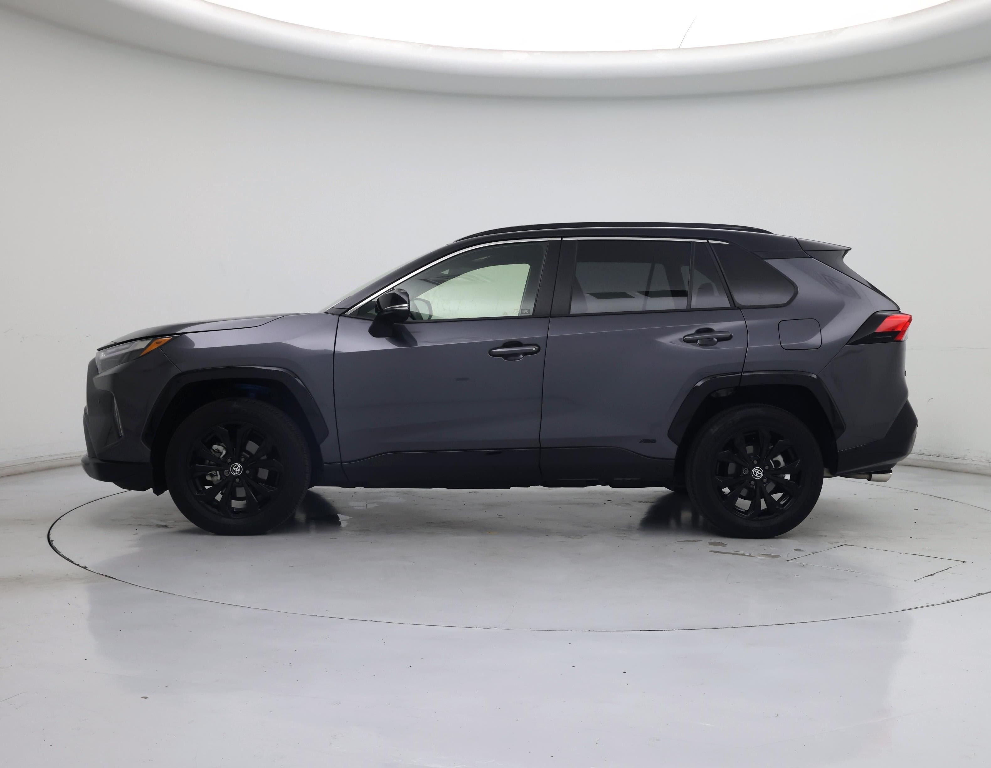 Thumbnail: 2025 Toyota RAV4 - 3