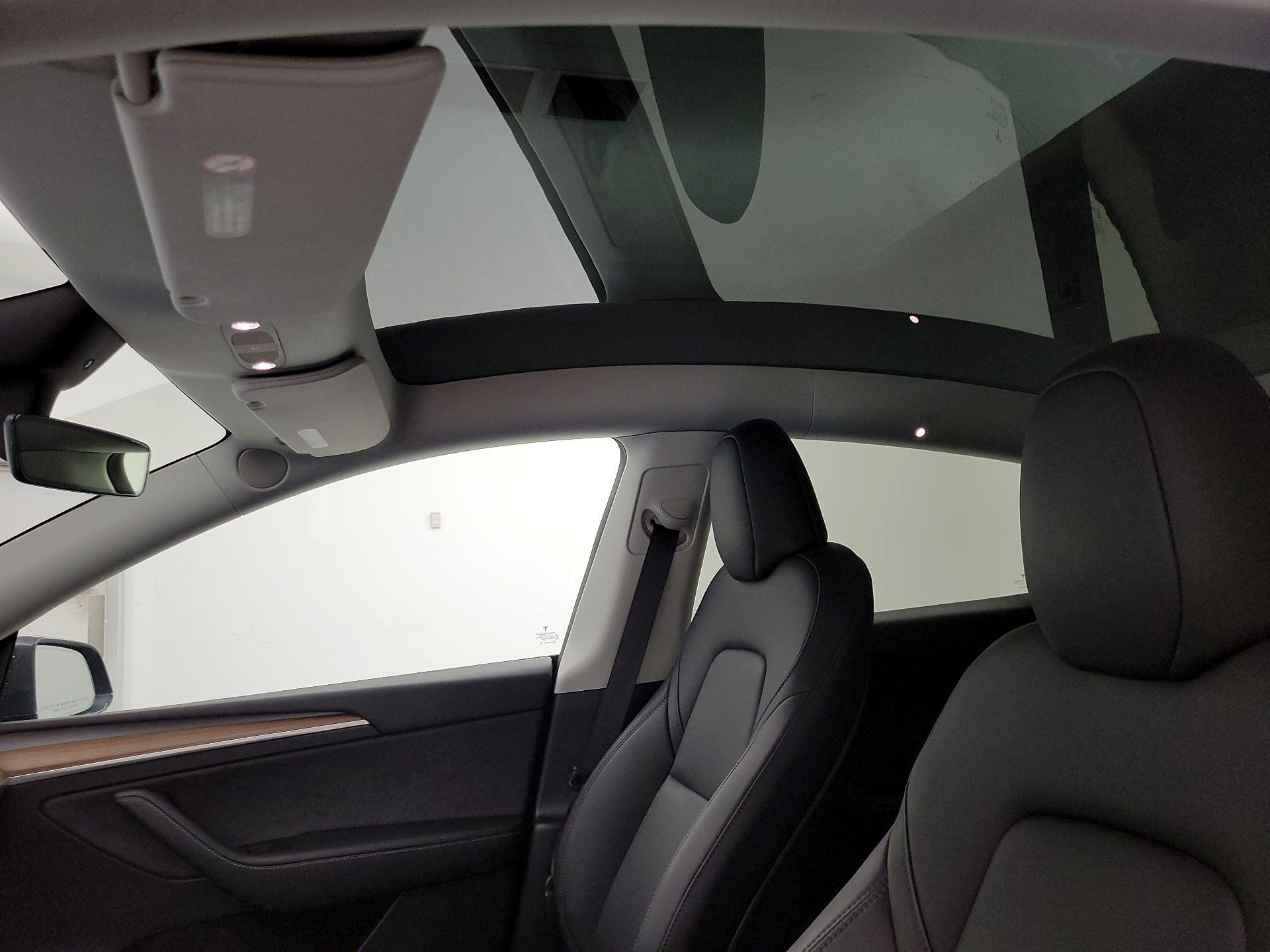 Thumbnail: 2023 Tesla Model Y - 18