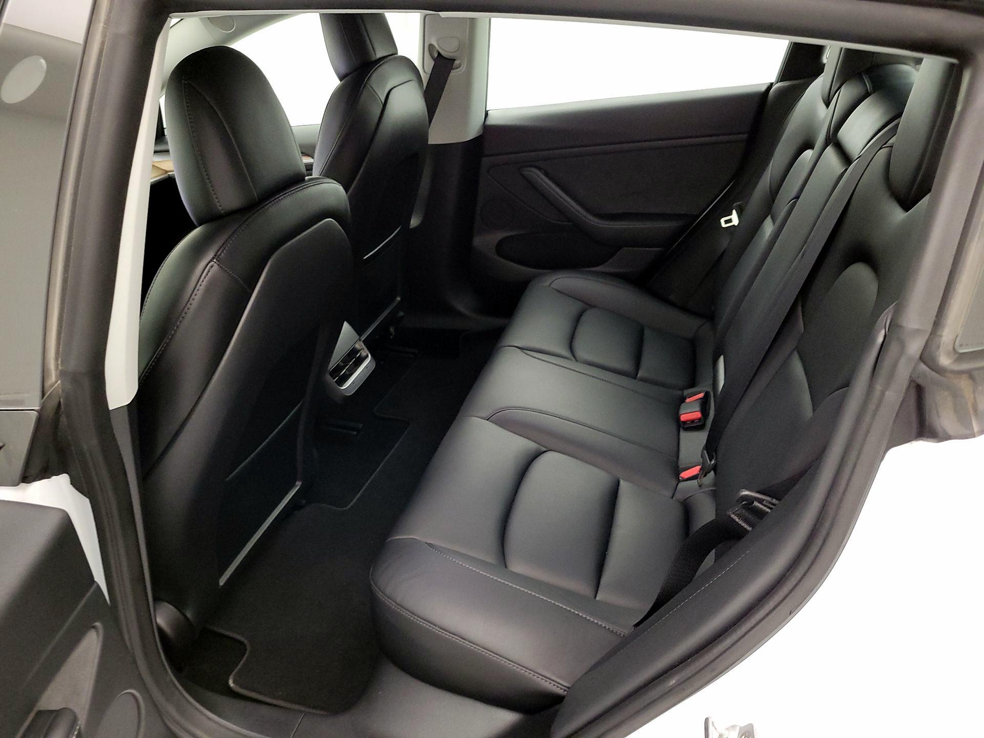 Thumbnail: 2022 Tesla Model 3 - 19