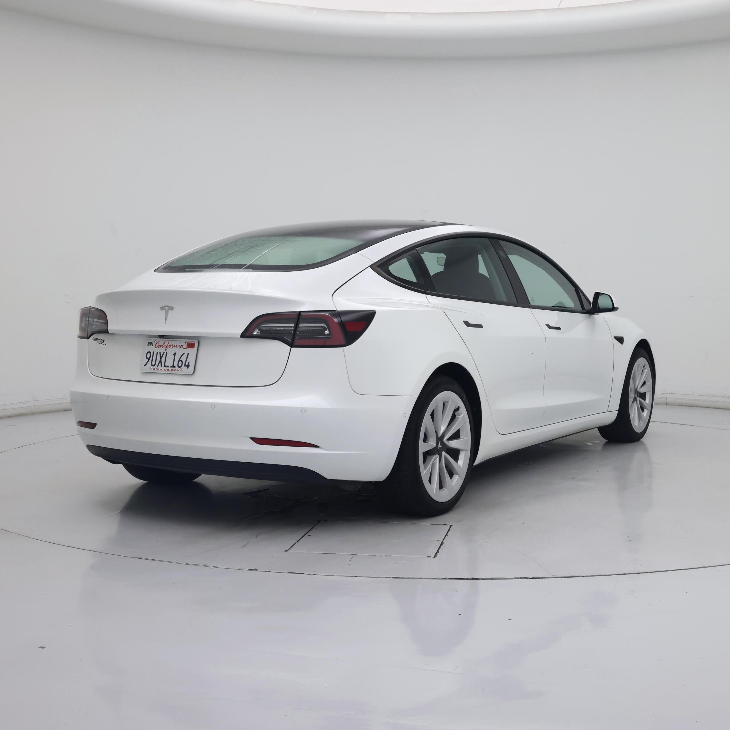 Thumbnail: 2022 Tesla Model 3 - 8