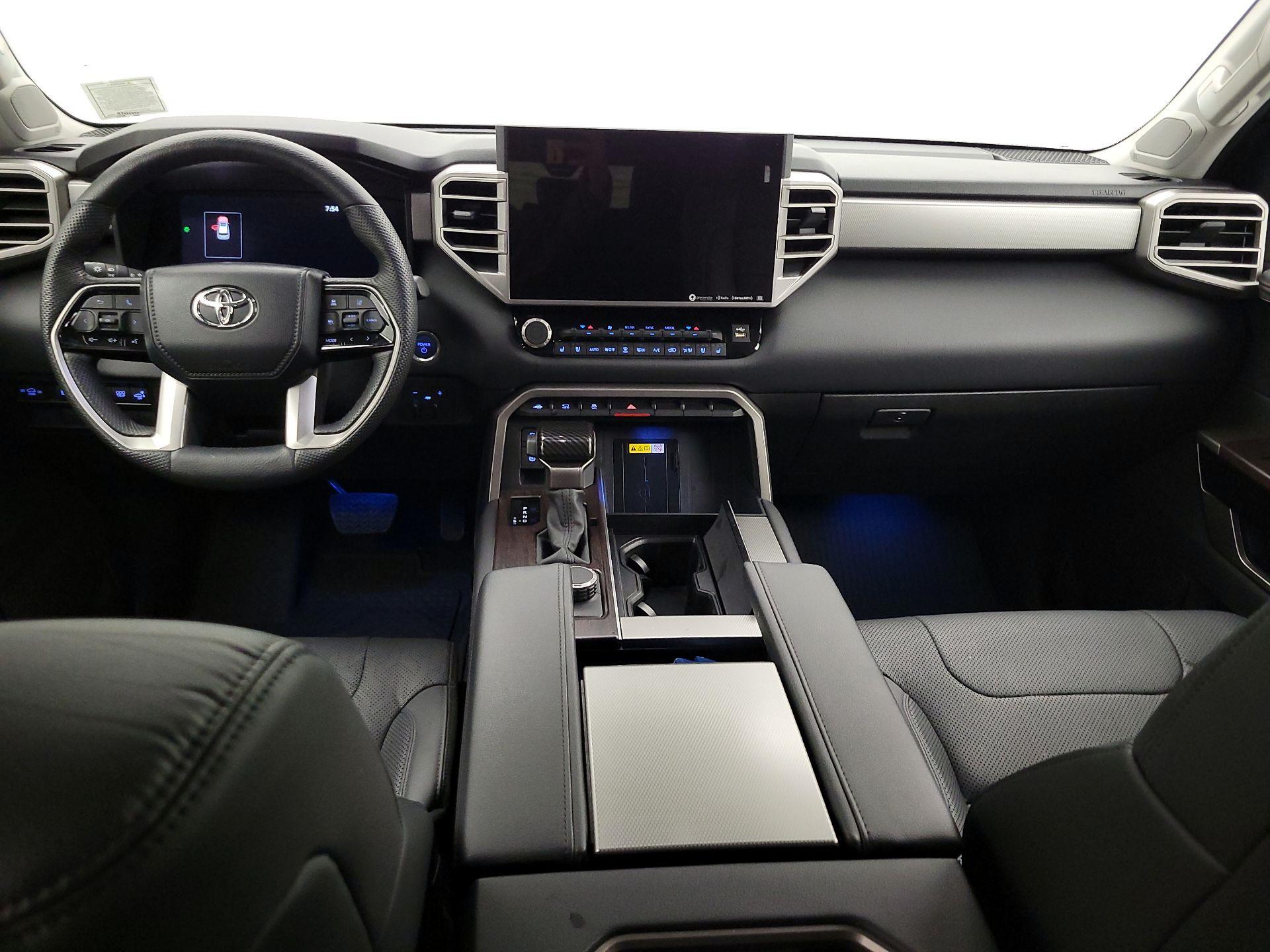 Thumbnail: 2024 Toyota Sequoia - 9