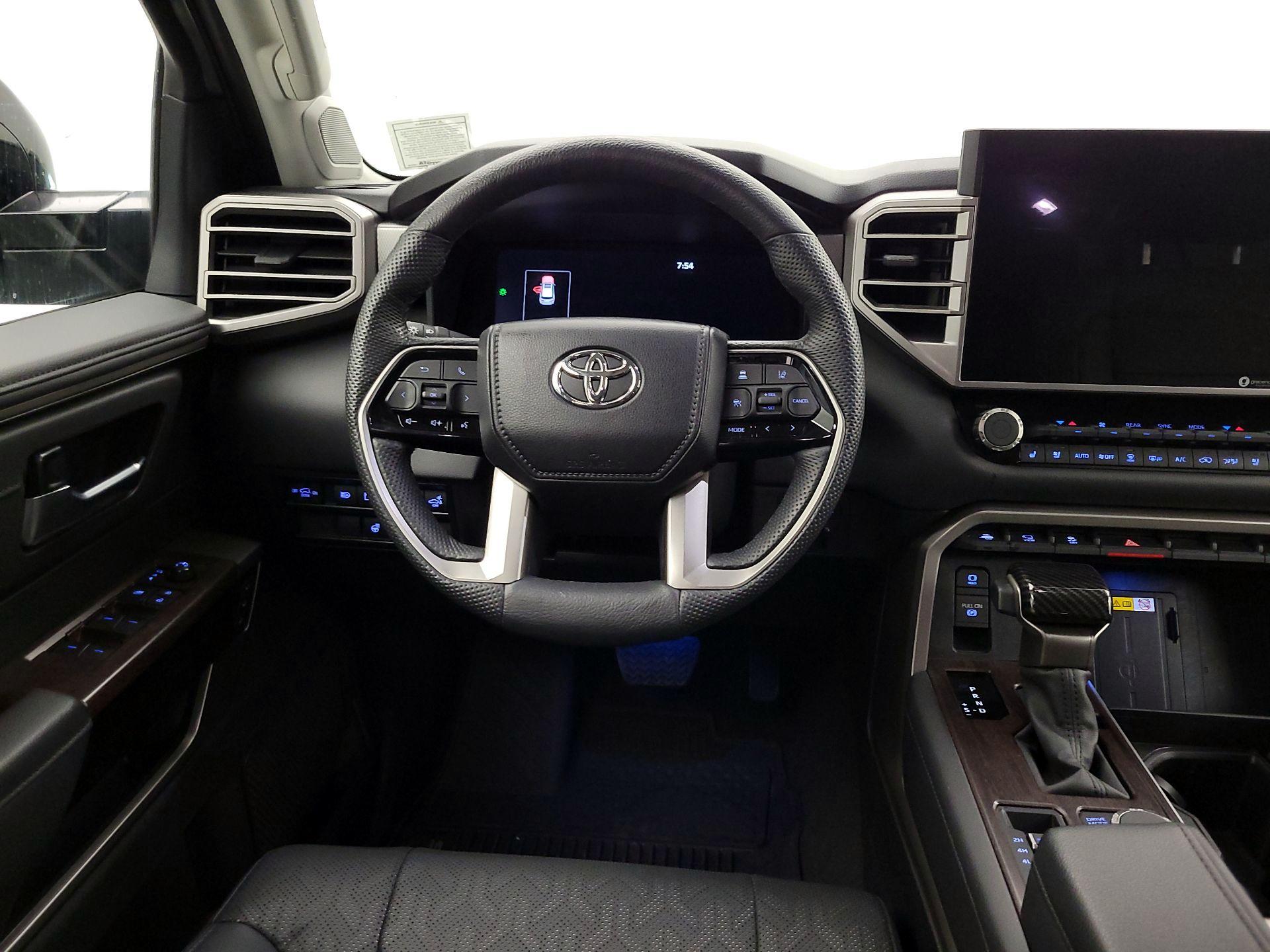 Thumbnail: 2024 Toyota Sequoia - 10