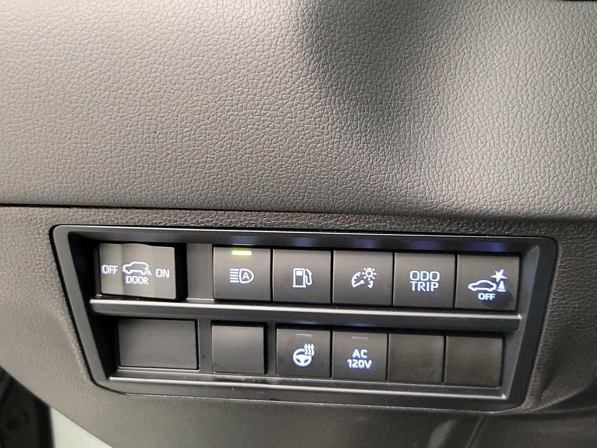 Thumbnail: 2024 Toyota Sequoia - 13