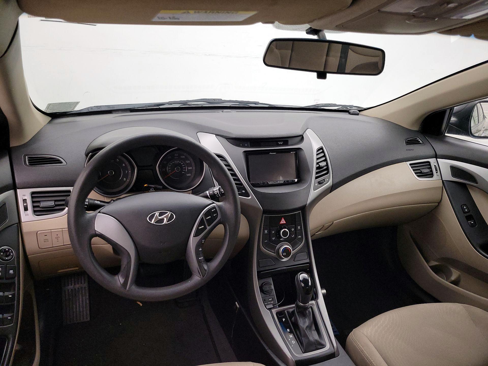 Thumbnail: 2015 Hyundai Elantra - 9