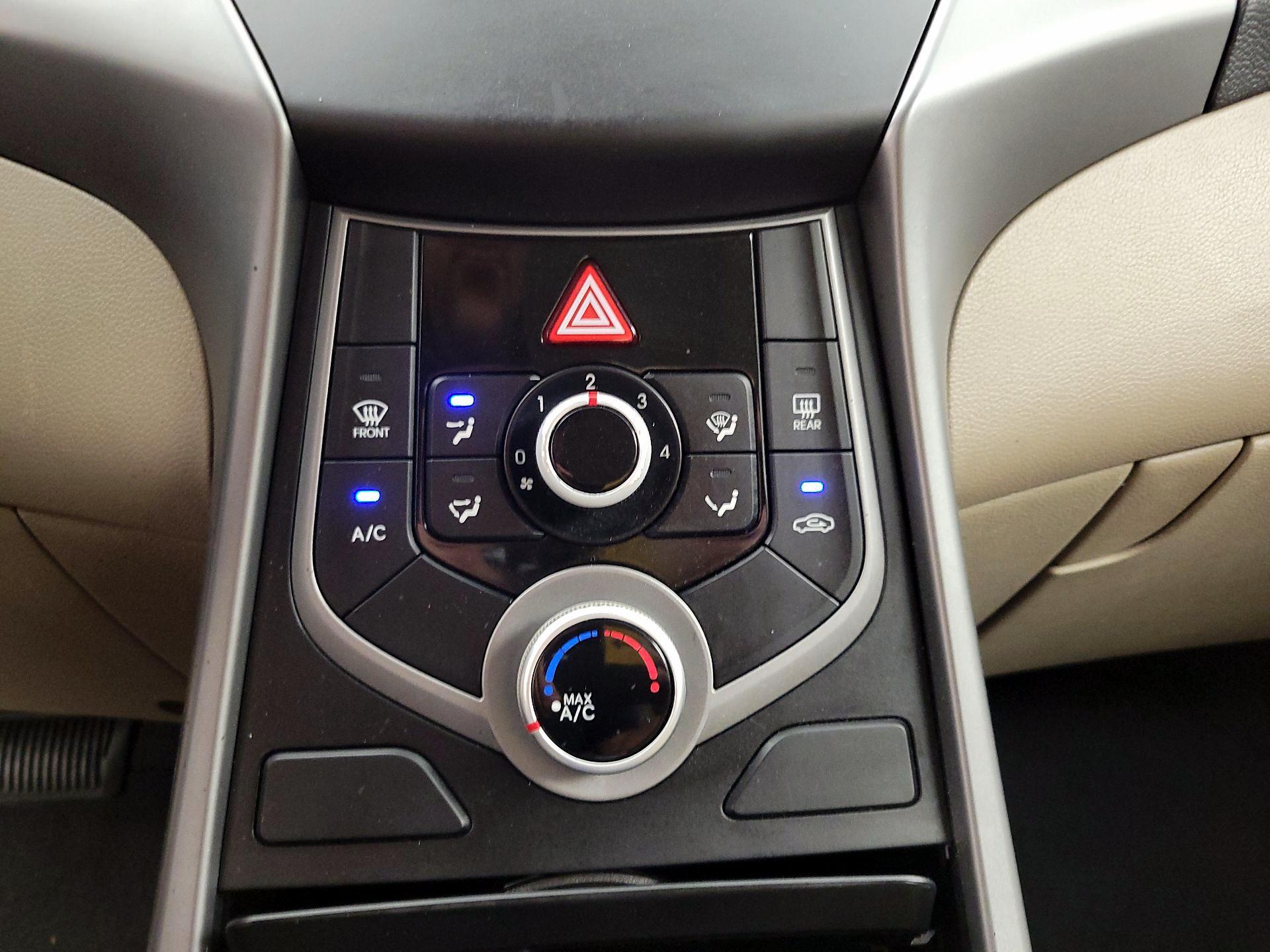 Thumbnail: 2015 Hyundai Elantra - 15