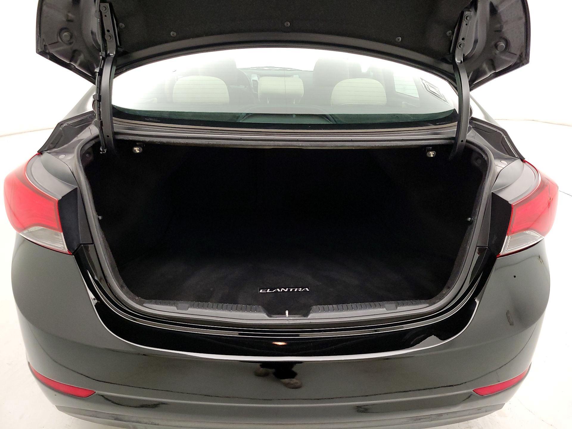 Thumbnail: 2015 Hyundai Elantra - 19