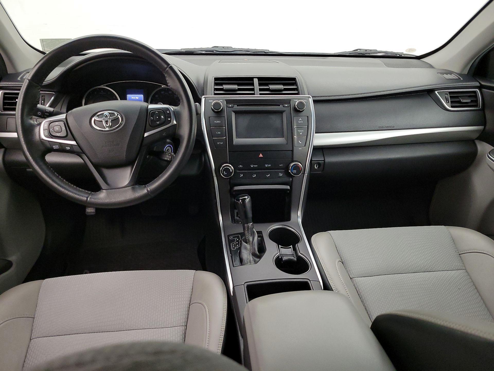 Thumbnail: 2017 Toyota Camry - 9