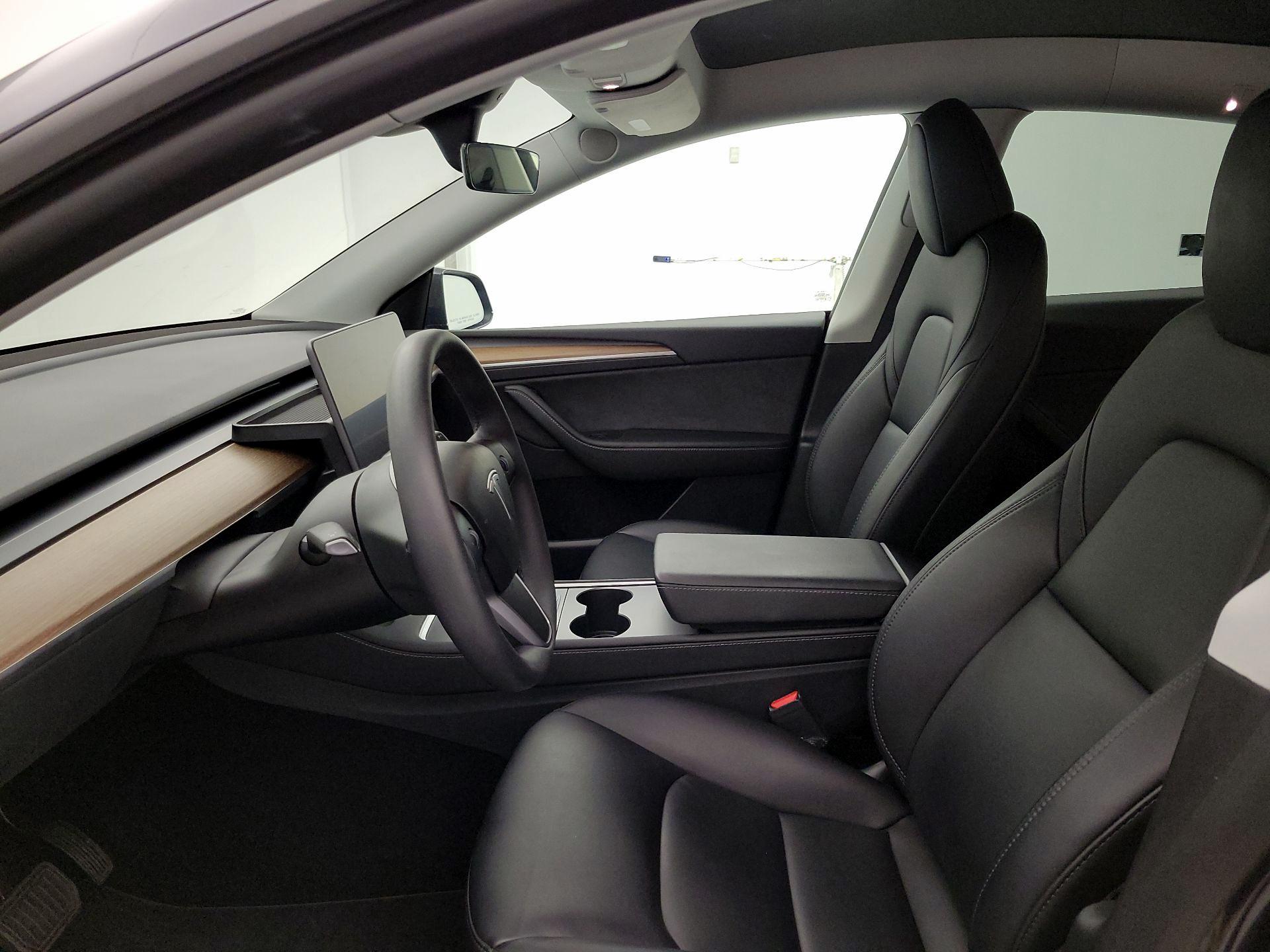 Thumbnail: 2024 Tesla Model Y - 11
