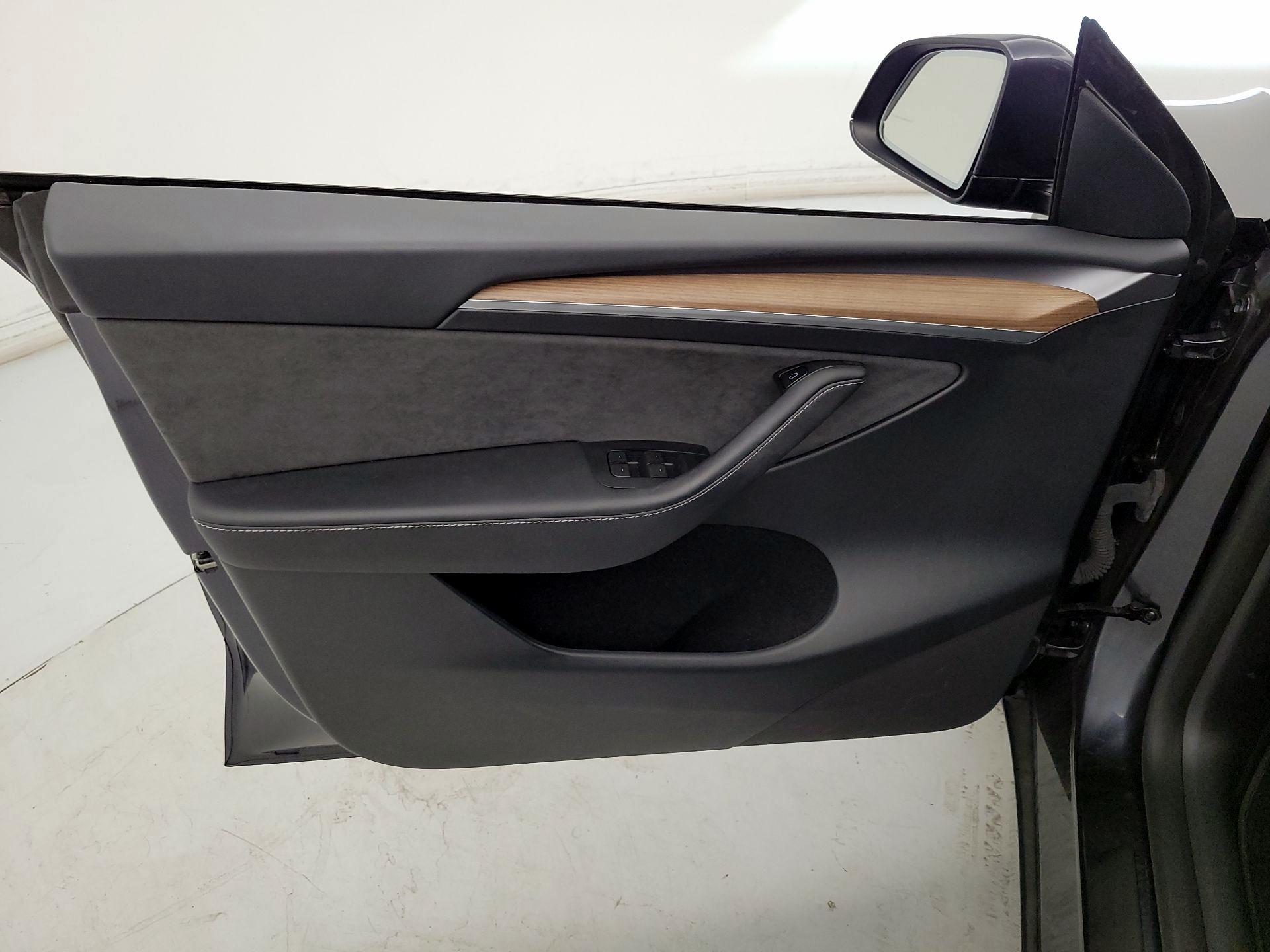 Thumbnail: 2024 Tesla Model Y - 12