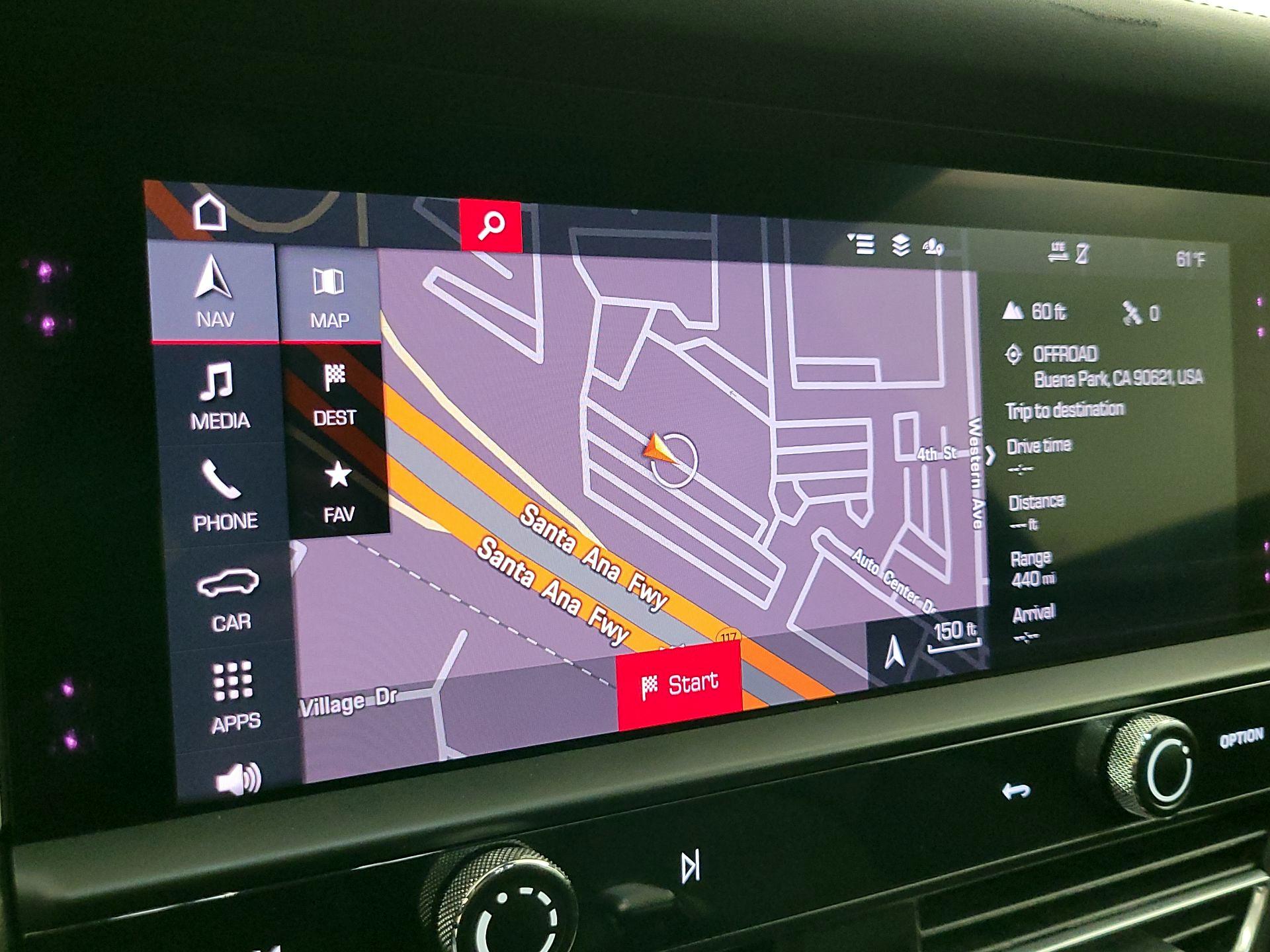 Thumbnail: 2023 Porsche Macan - 14