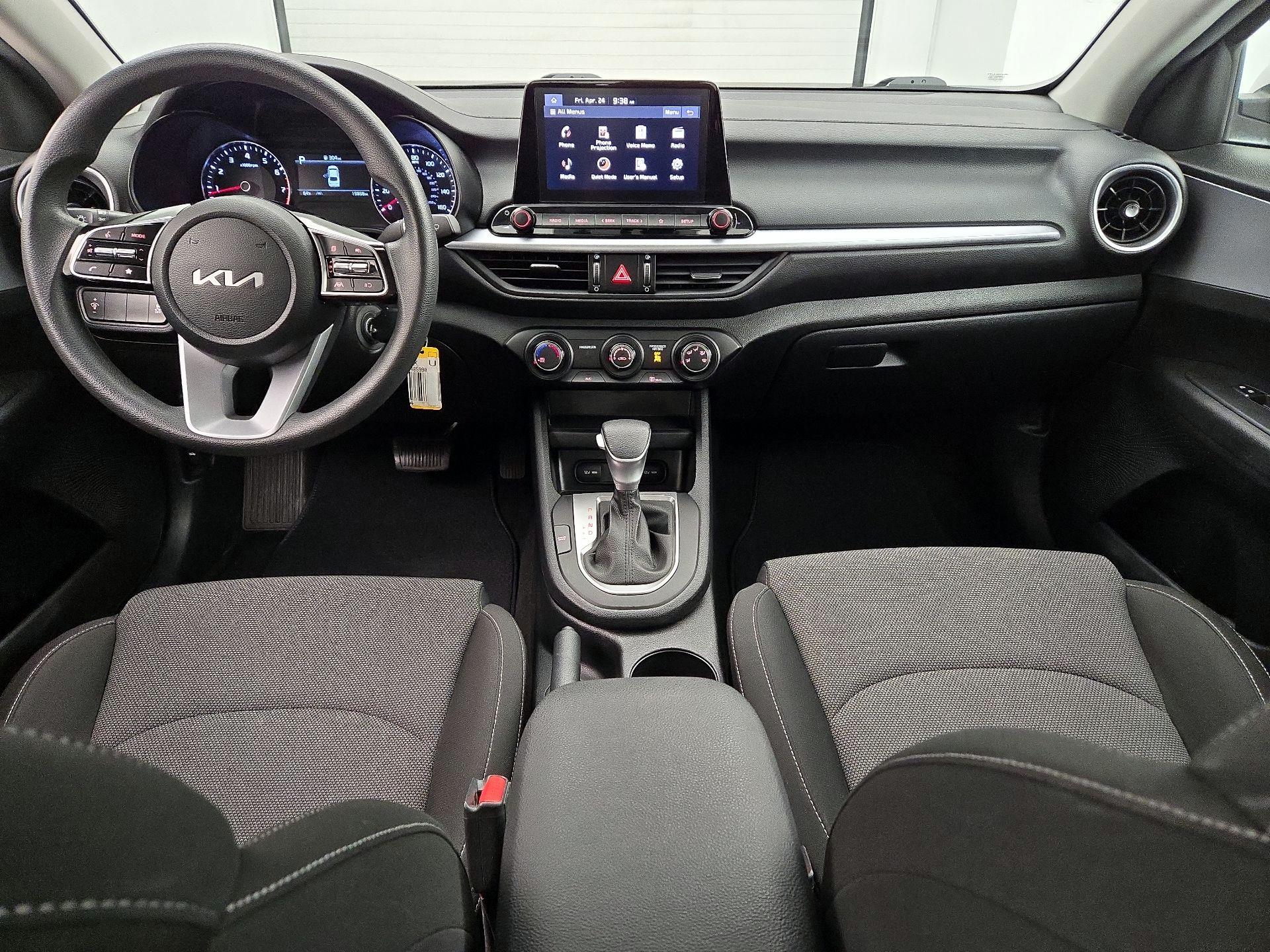 Thumbnail: 2022 Kia Forte - 9