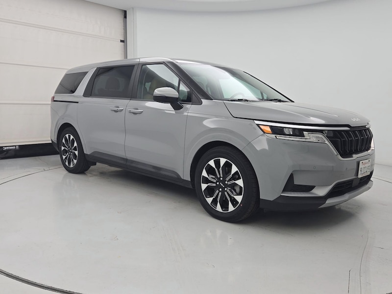 2024 Kia Carnival EX