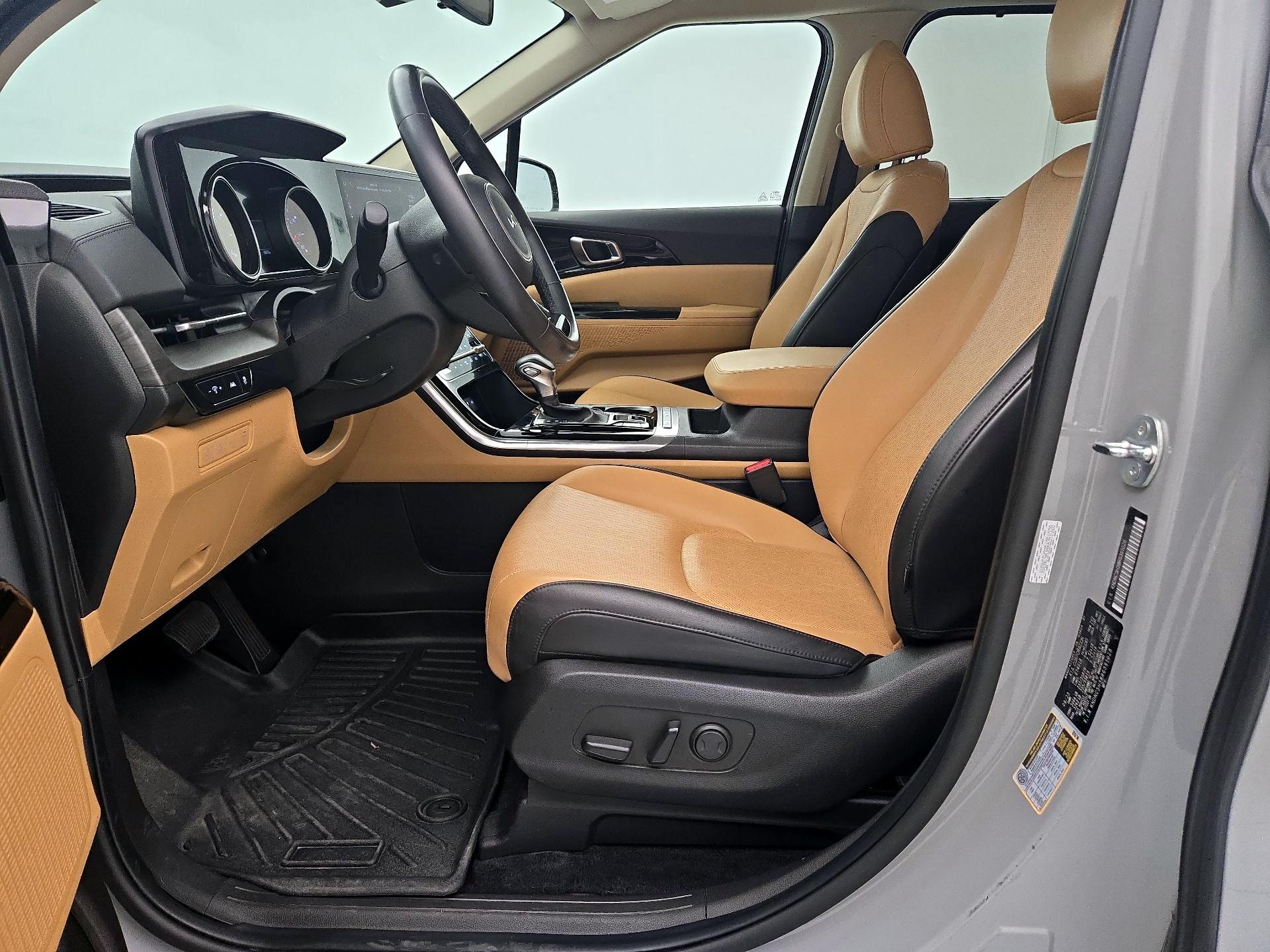 Thumbnail: 2024 Kia Carnival - 9