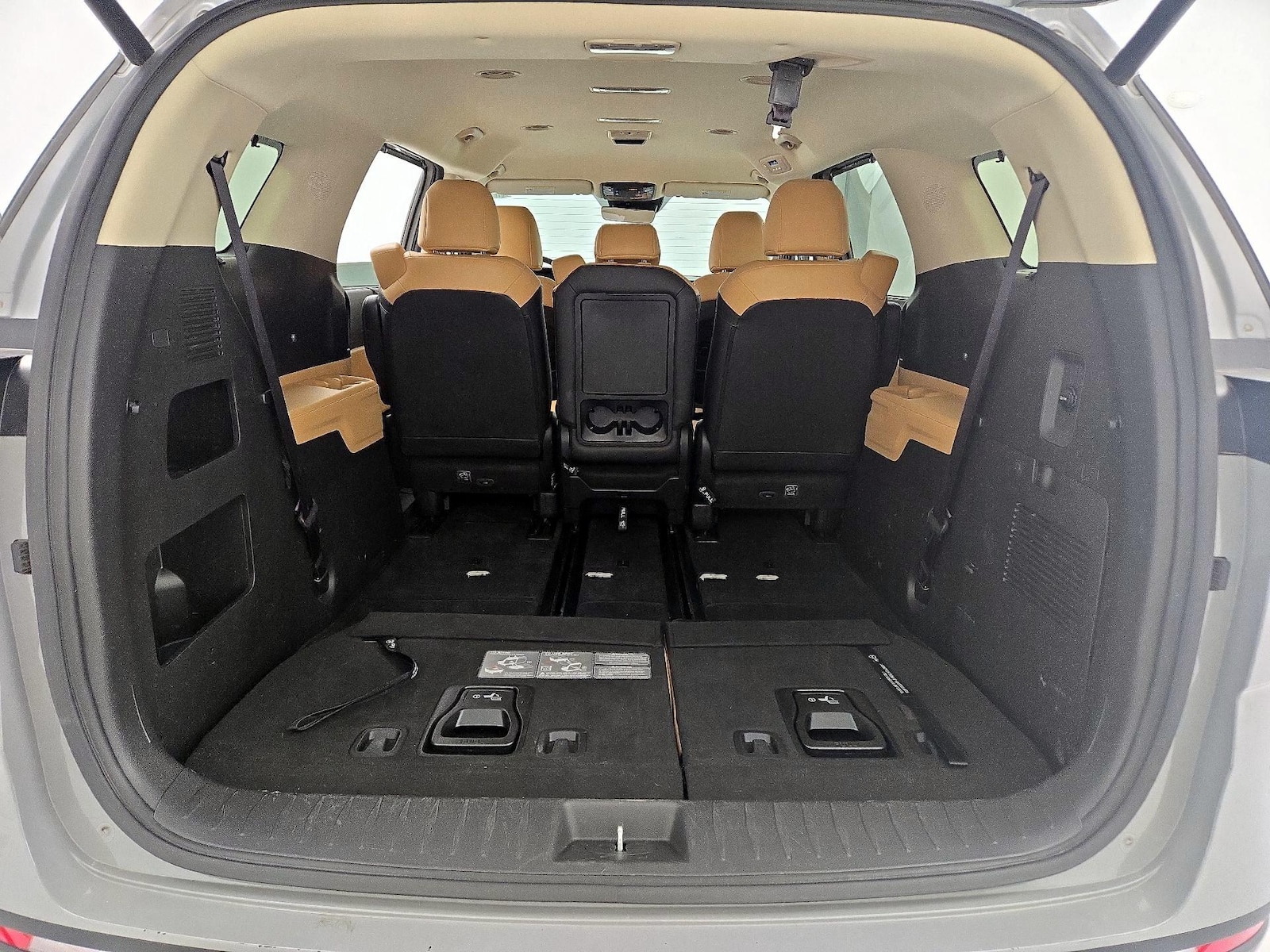 2024 Kia Carnival EX - Photo 22