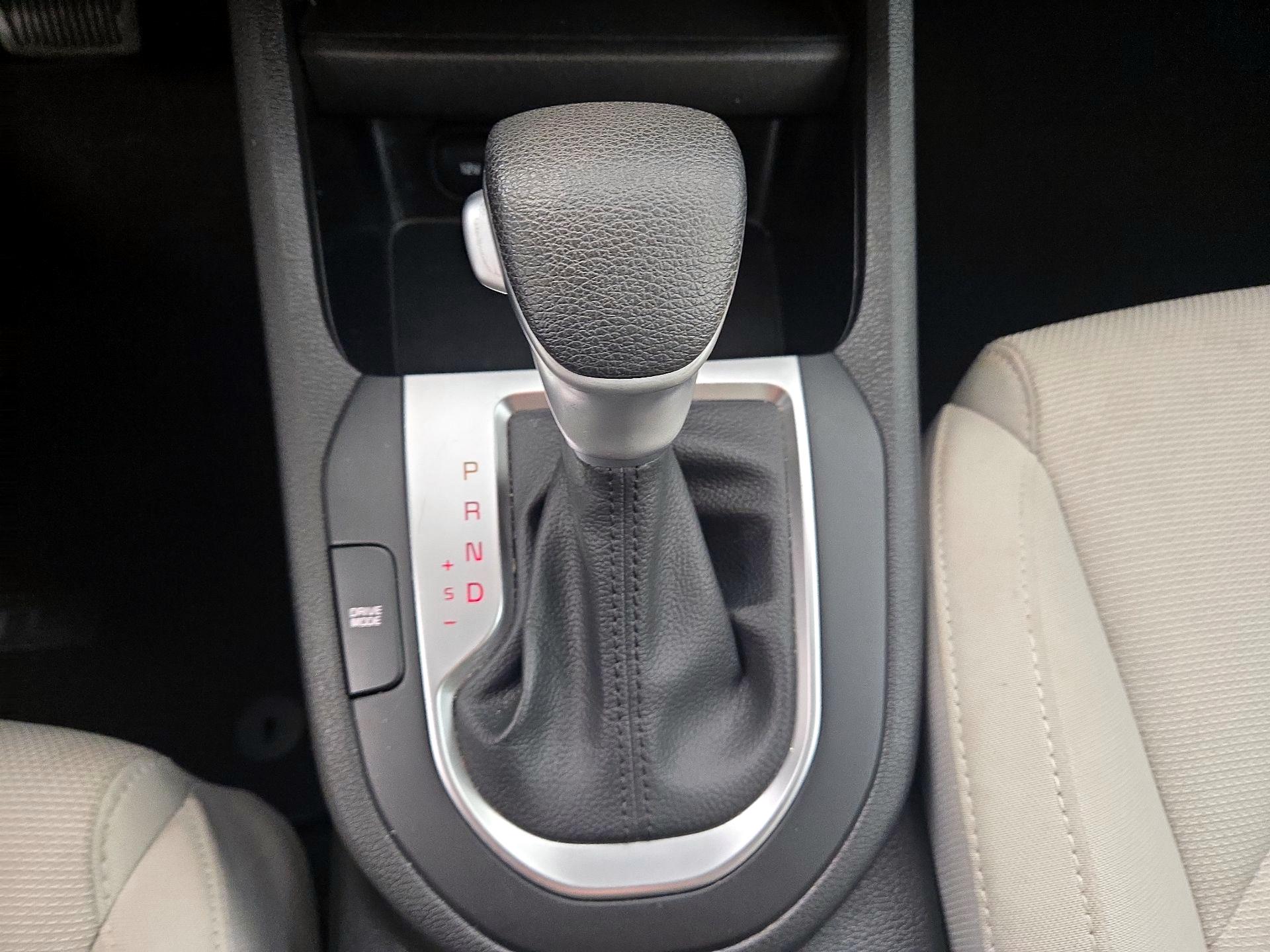 Thumbnail: 2023 Kia Forte - 17