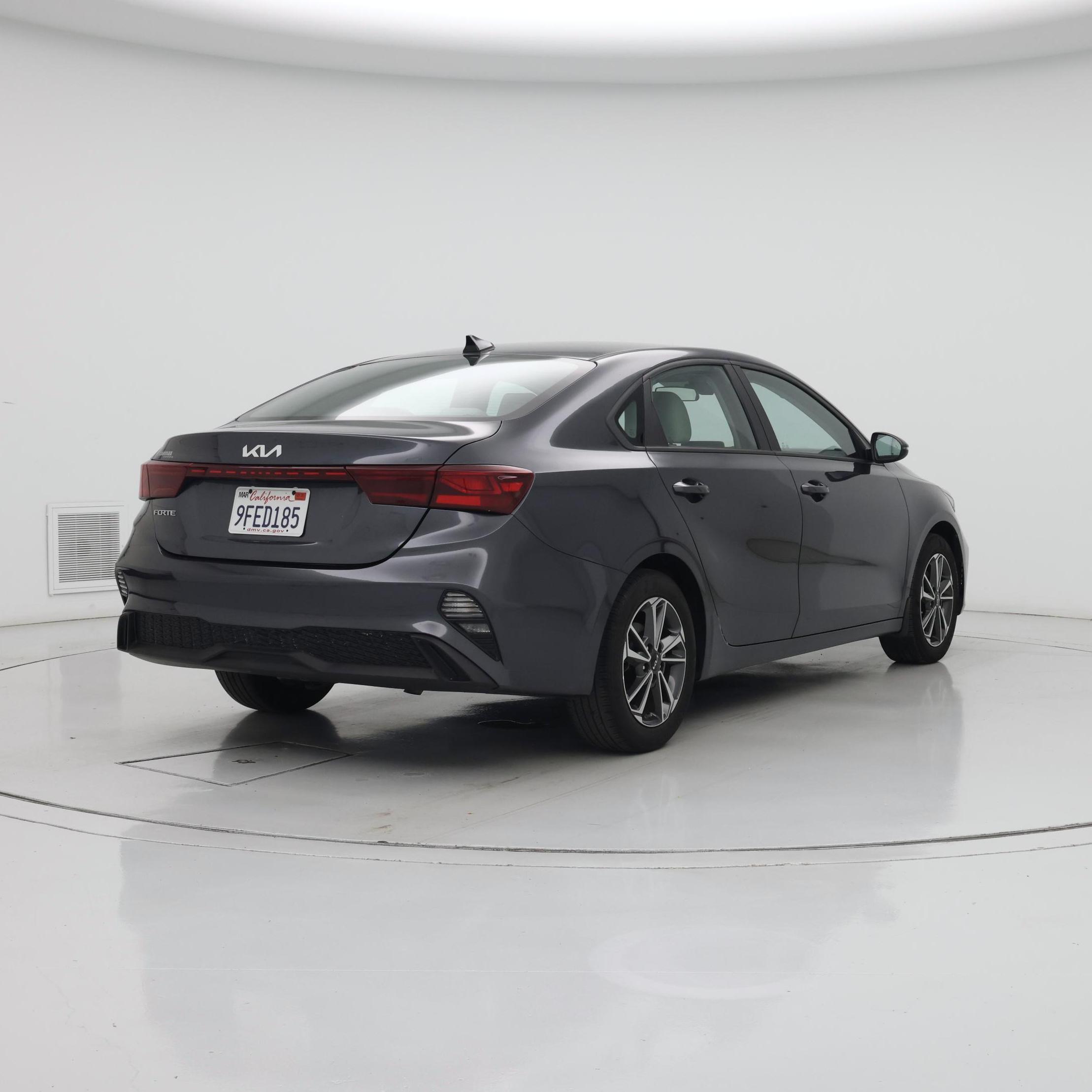Thumbnail: 2023 Kia Forte - 8