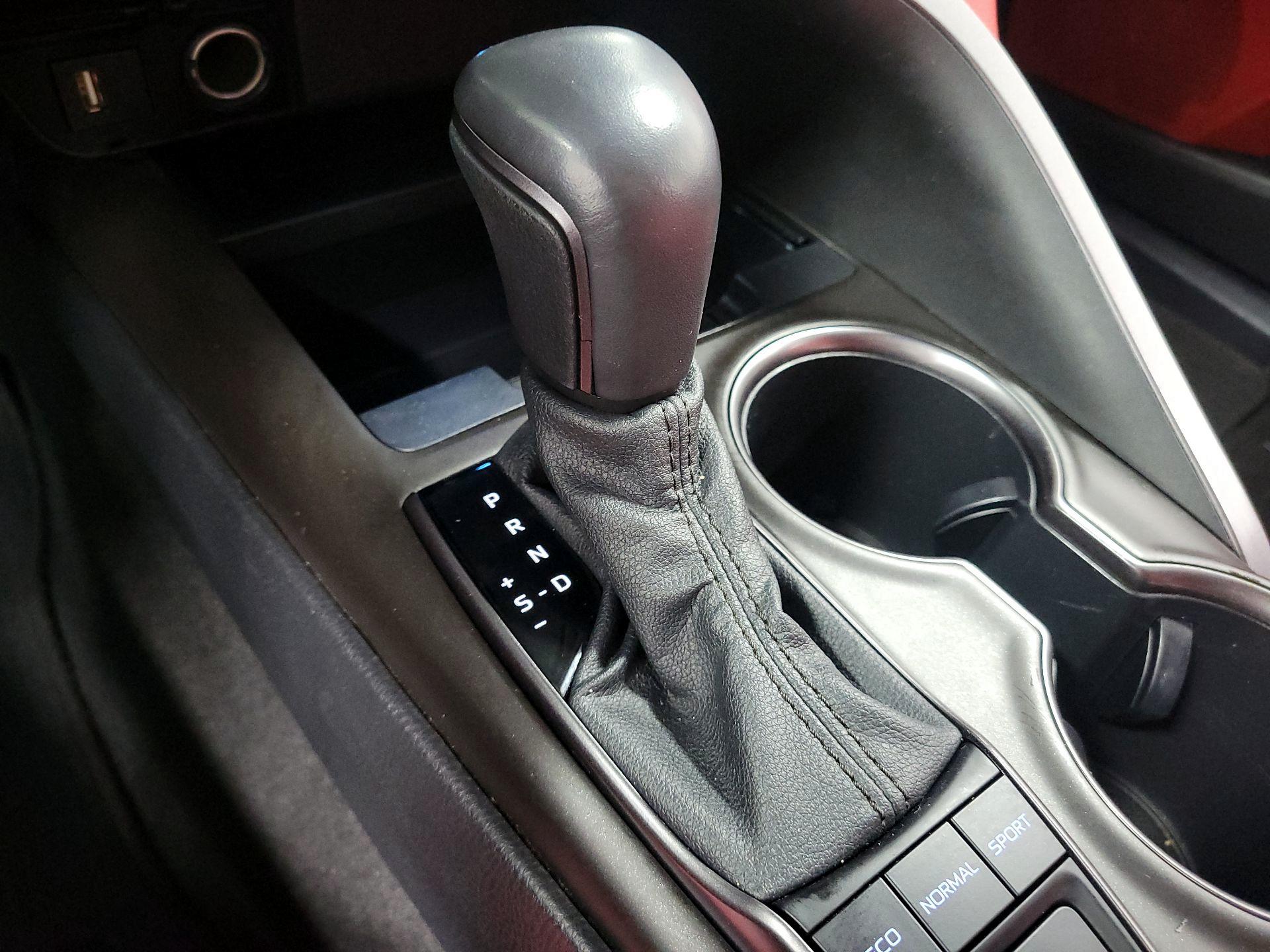 Thumbnail: 2021 Toyota Camry - 17