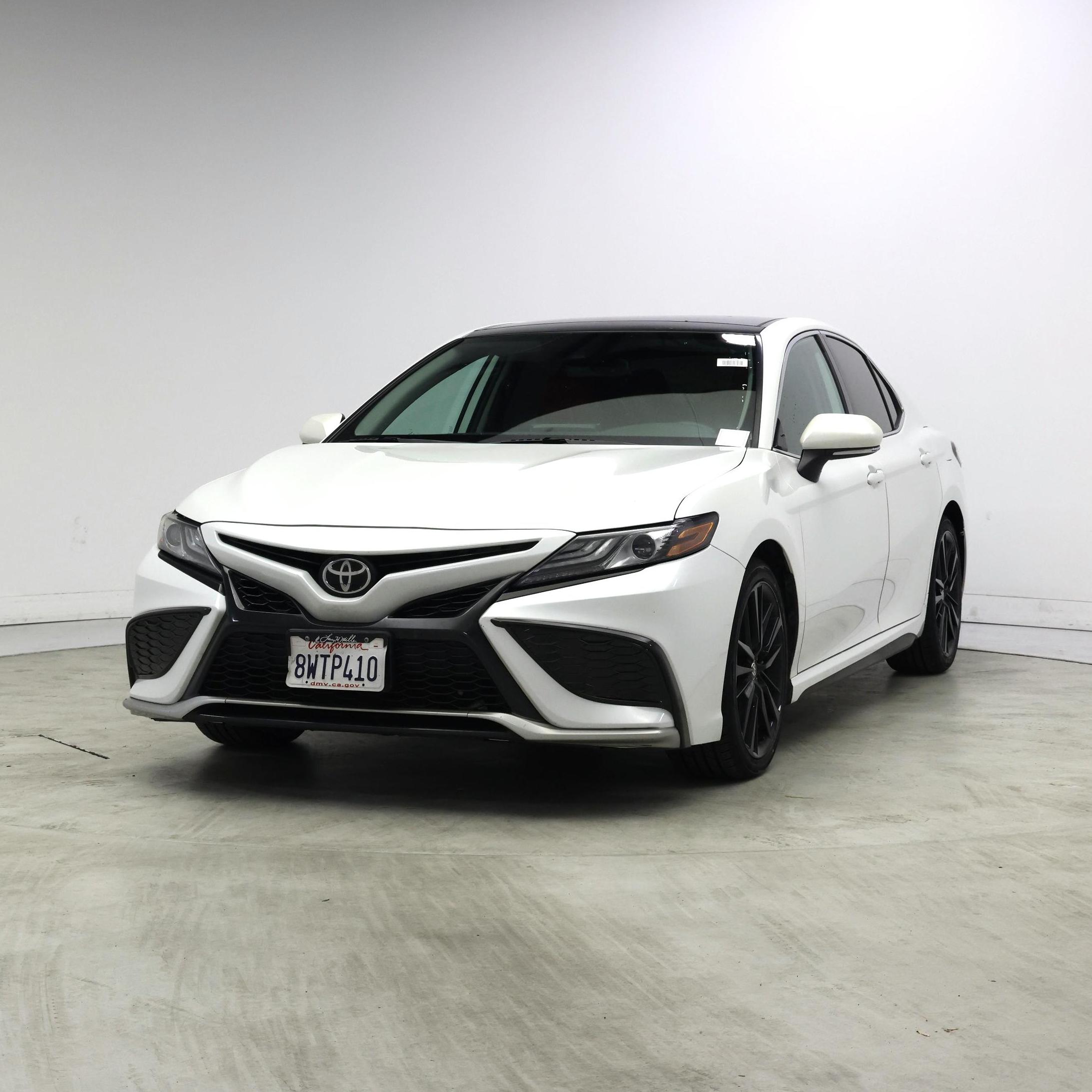 Thumbnail: 2021 Toyota Camry - 4