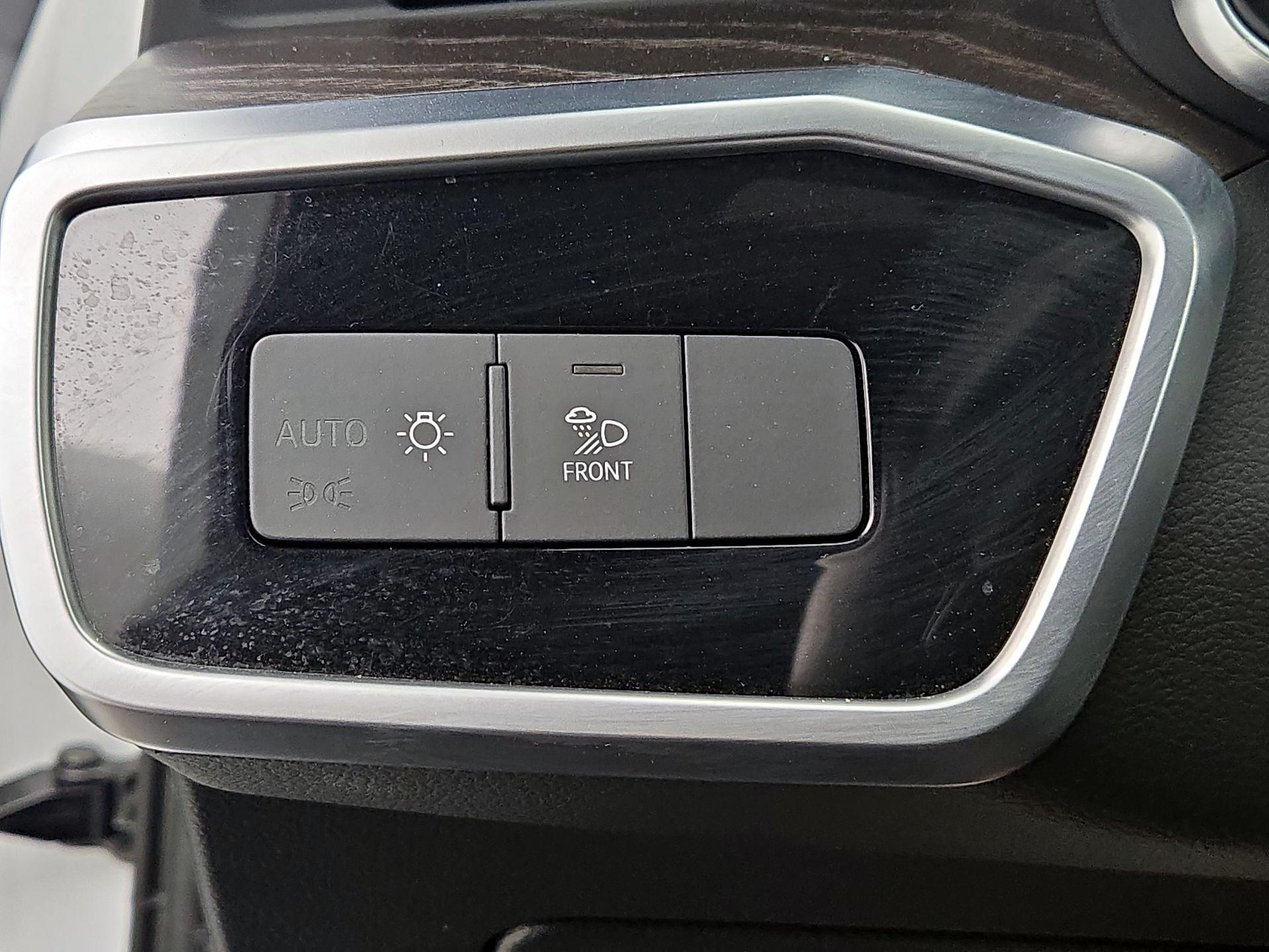 Thumbnail: 2021 Audi A6 - 11