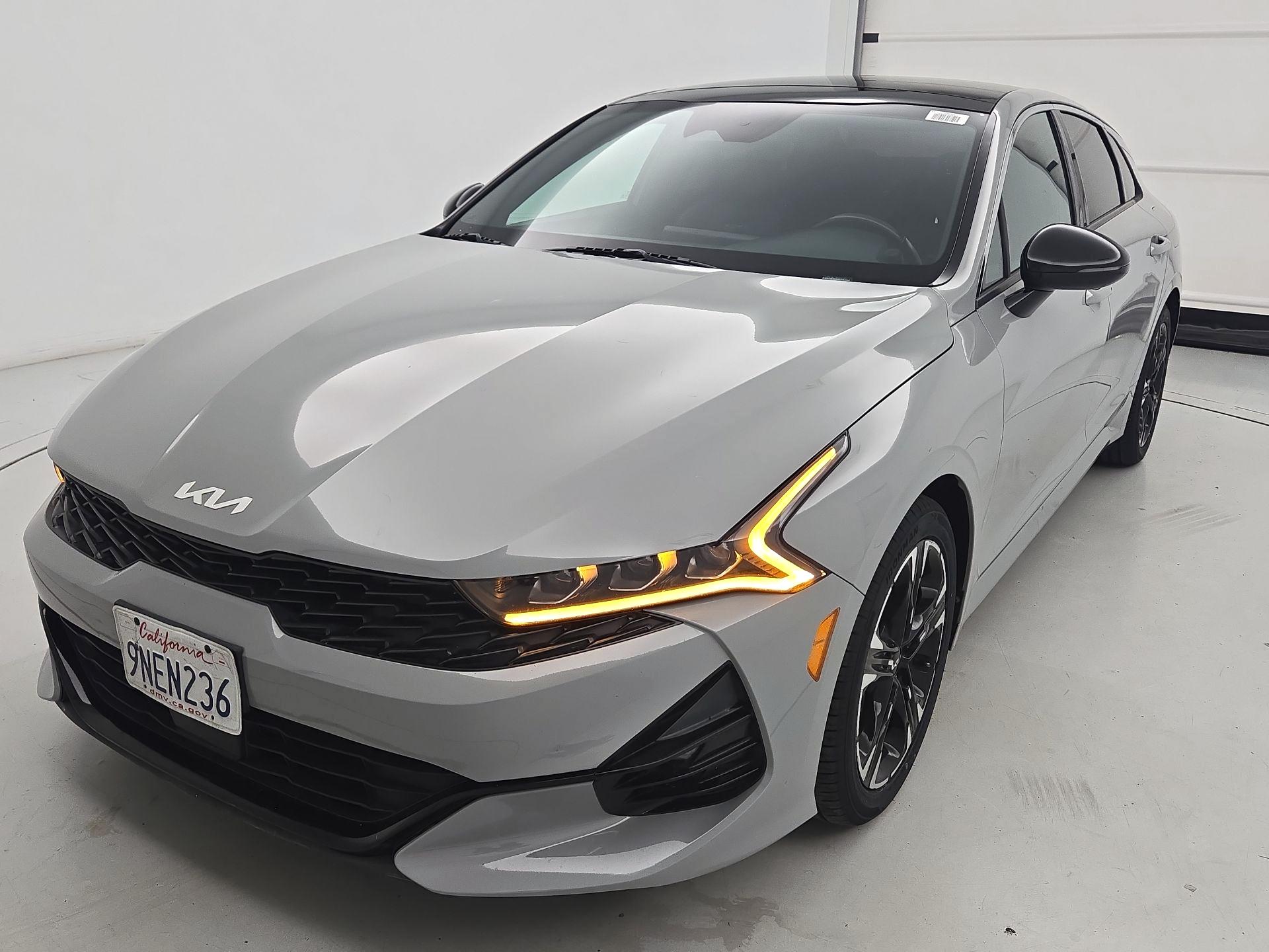 Thumbnail: 2022 Kia K5 - 3