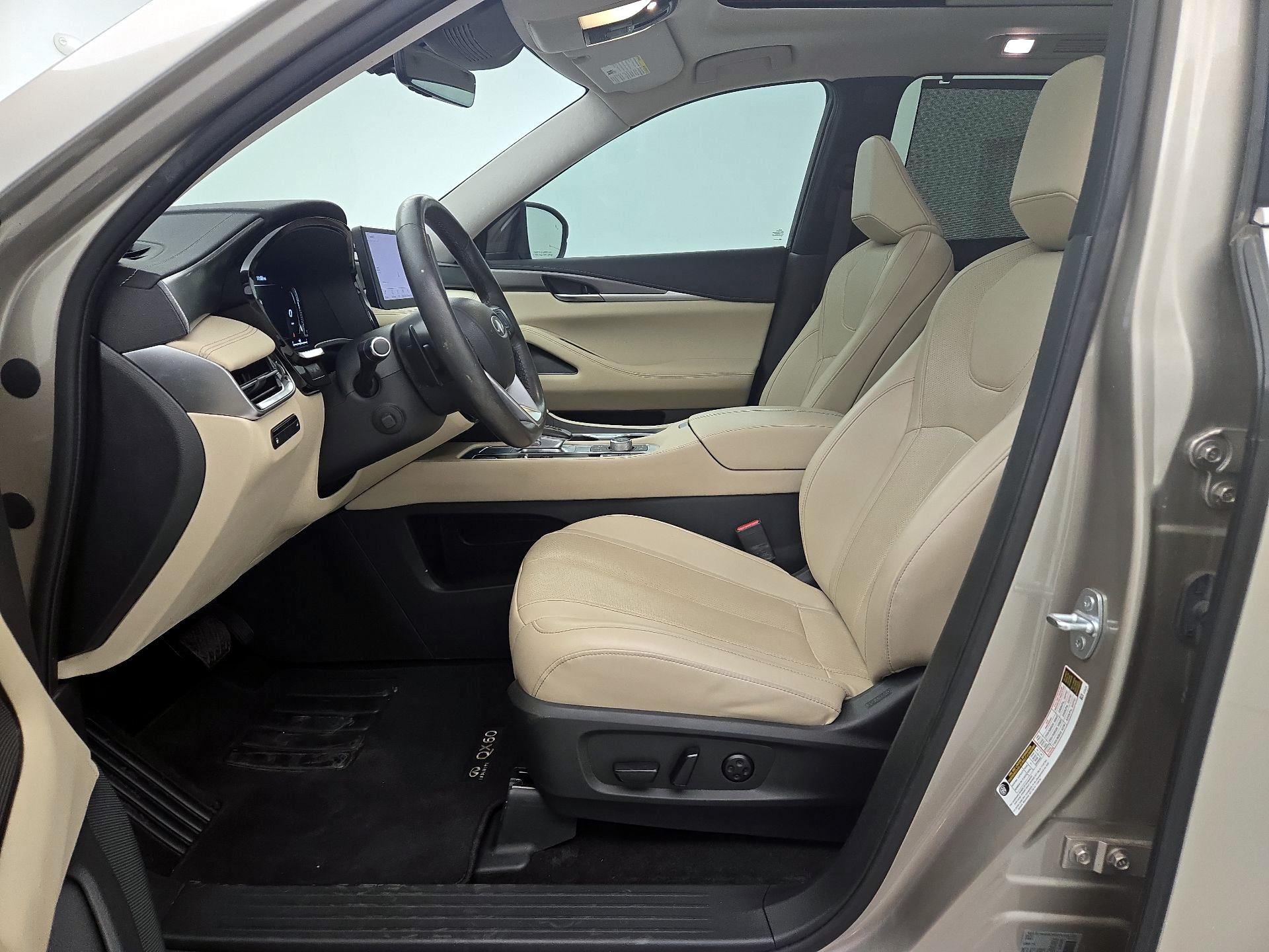 Thumbnail: 2023 INFINITI QX60 - 11