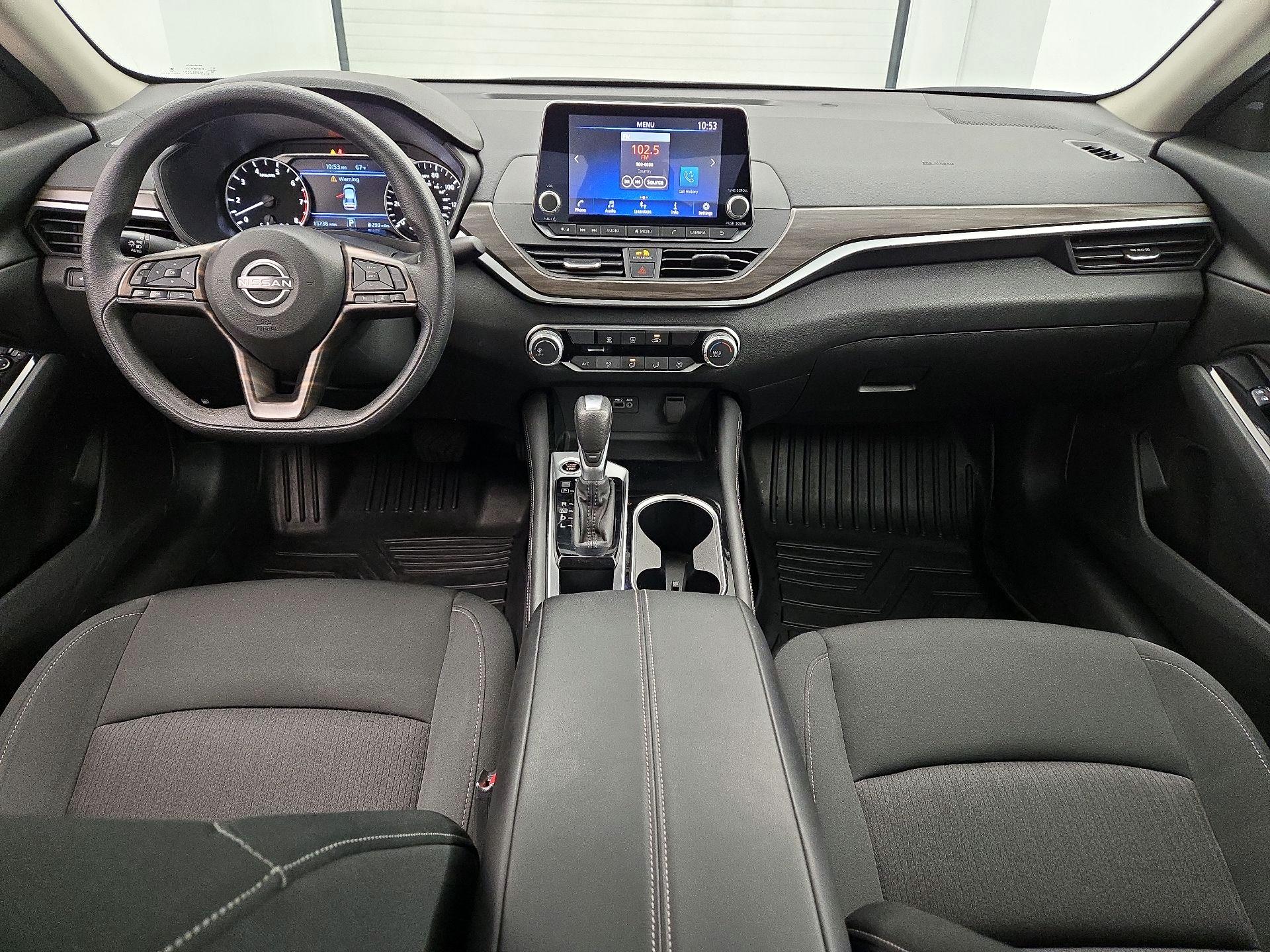 Thumbnail: 2023 Nissan Altima - 9