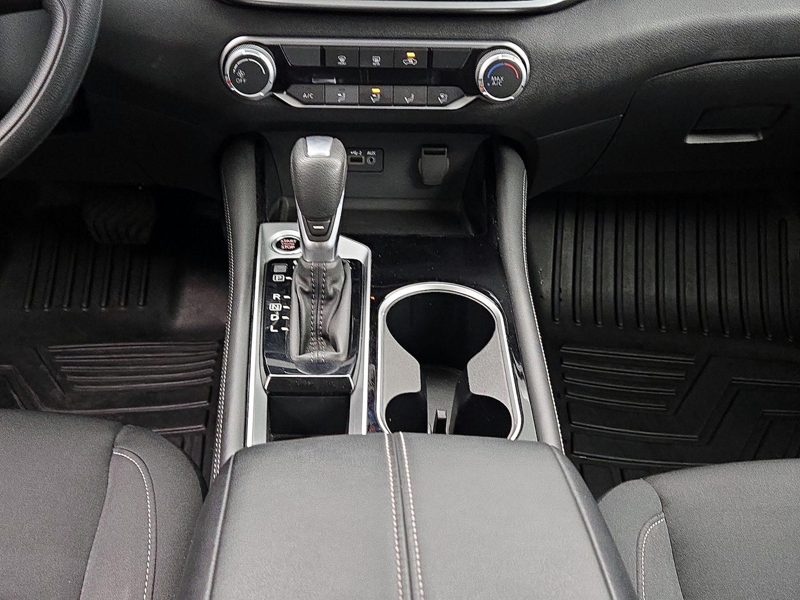 2023 Nissan Altima SV - Photo 18