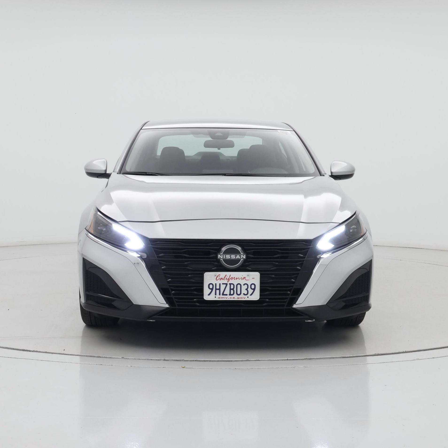 Thumbnail: 2023 Nissan Altima - 5