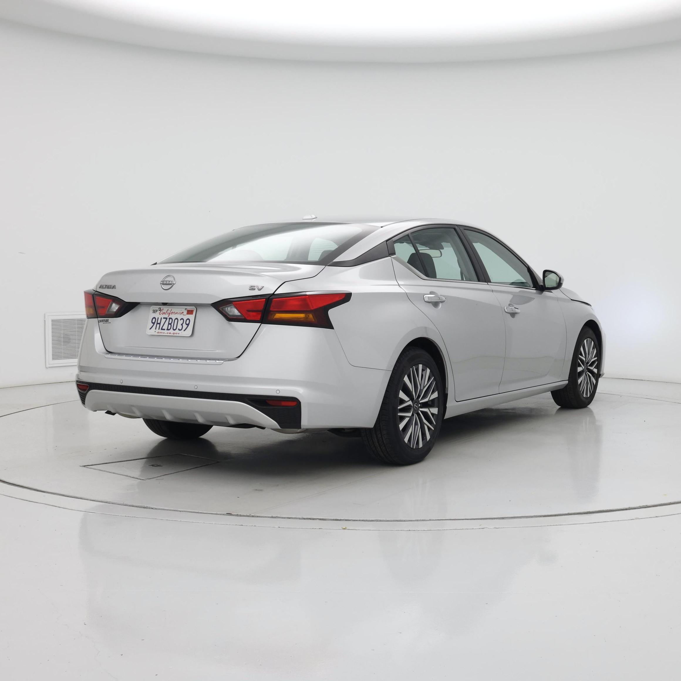 Thumbnail: 2023 Nissan Altima - 8